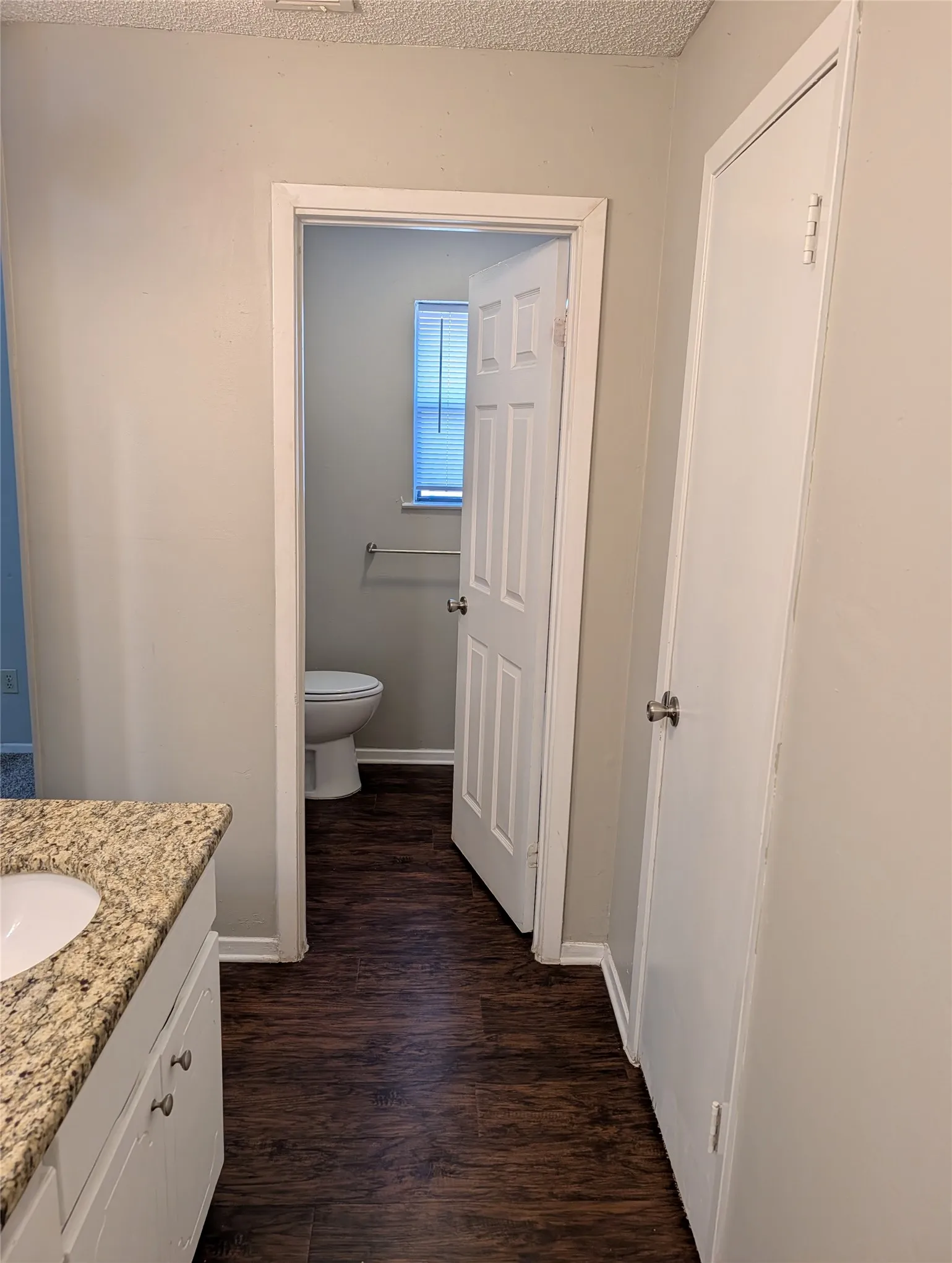 Single Family Residence For Rent in Tarrant County , 7258 Church Park Drive, Fort Worth, Texas 76133, 3 Bedroom, 2 Bathroom, 2 Garage spaces, 1,435 Sqft, built in 1978, mls#21385908, Real Estate Agent in Fort Worth, Homes For Rent in Tarrant county, Homes For Rent in Fort Worth, Realtor in Fort Worth Texas, Real Estate Brokerage Independent Realty Texas, Luminita Cordes Realtor