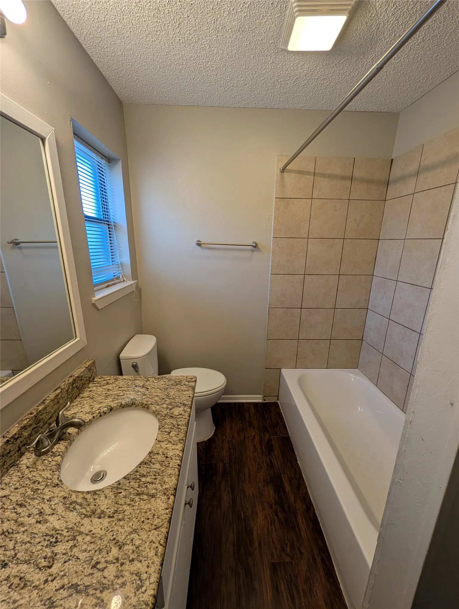 Single Family Residence For Rent in Tarrant County , 7258 Church Park Drive, Fort Worth, Texas 76133, 3 Bedroom, 2 Bathroom, 2 Garage spaces, 1,435 Sqft, built in 1978, mls#21385908, Real Estate Agent in Fort Worth, Homes For Rent in Tarrant county, Homes For Rent in Fort Worth, Realtor in Fort Worth Texas, Real Estate Brokerage Independent Realty Texas, Luminita Cordes Realtor