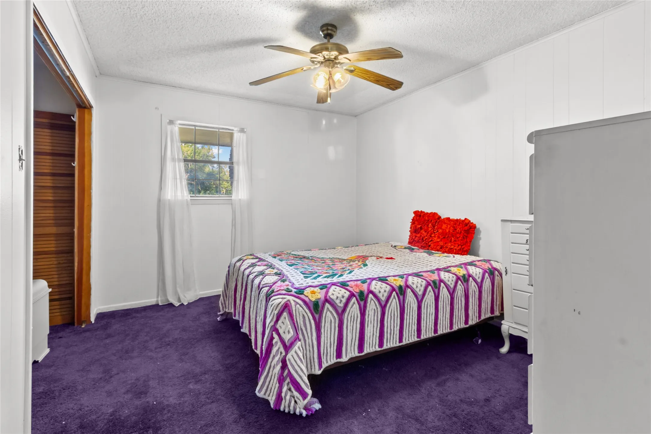 Single Family Residence For Sale in Freestone County , 400 S 8th Avenue, Teague, Texas 75860, 3 Bedroom, 2 Bathroom, Garage spaces, 1,690 Sqft, built in 1980, mls#21383166, Real Estate Agent in Teague, Homes For Sale in Freestone county, Homes For Sale in Teague, Realtor in Teague Texas, Real Estate Brokerage Independent Realty Texas, Luminita Cordes Realtor