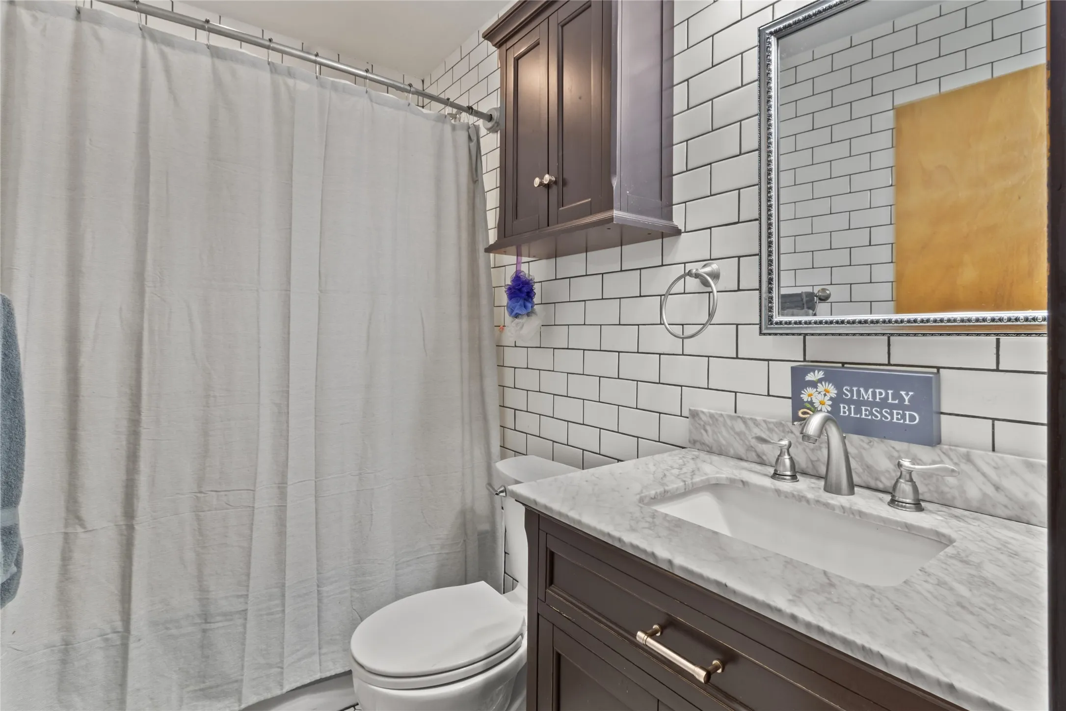 Single Family Residence For Sale in Freestone County , 400 S 8th Avenue, Teague, Texas 75860, 3 Bedroom, 2 Bathroom, Garage spaces, 1,690 Sqft, built in 1980, mls#21383166, Real Estate Agent in Teague, Homes For Sale in Freestone county, Homes For Sale in Teague, Realtor in Teague Texas, Real Estate Brokerage Independent Realty Texas, Luminita Cordes Realtor