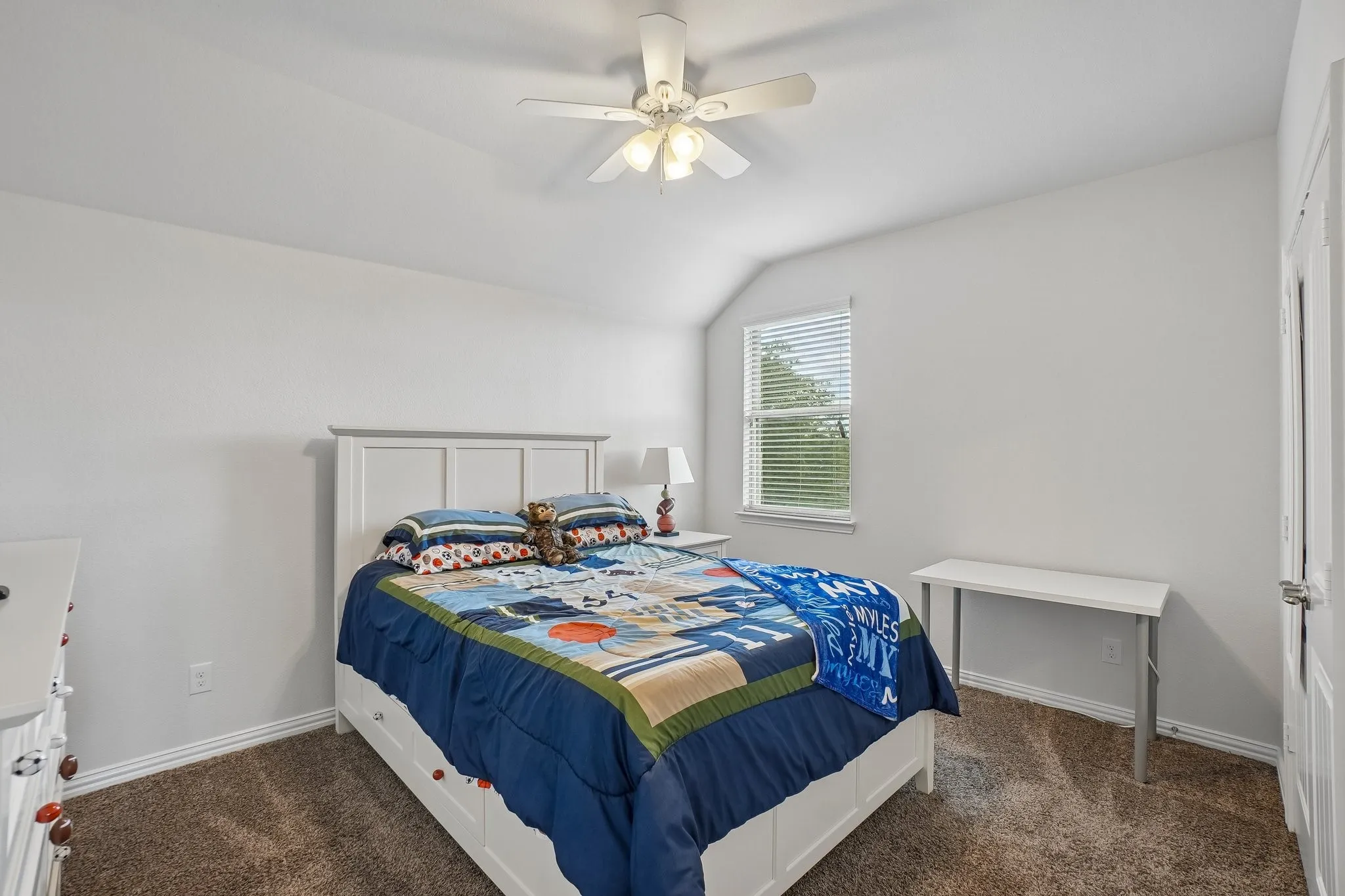 Single Family Residence For Sale in Ellis County , 706 Dover Drive, Midlothian, Texas 76065, 5 Bedroom, 4 Bathroom, 3 Garage spaces, 3,195 Sqft, built in 2018, mls#21385856, Real Estate Agent in Midlothian, Homes For Sale in Ellis county, Homes For Sale in Midlothian, Realtor in Midlothian Texas, Real Estate Brokerage Independent Realty Texas, Luminita Cordes Realtor
