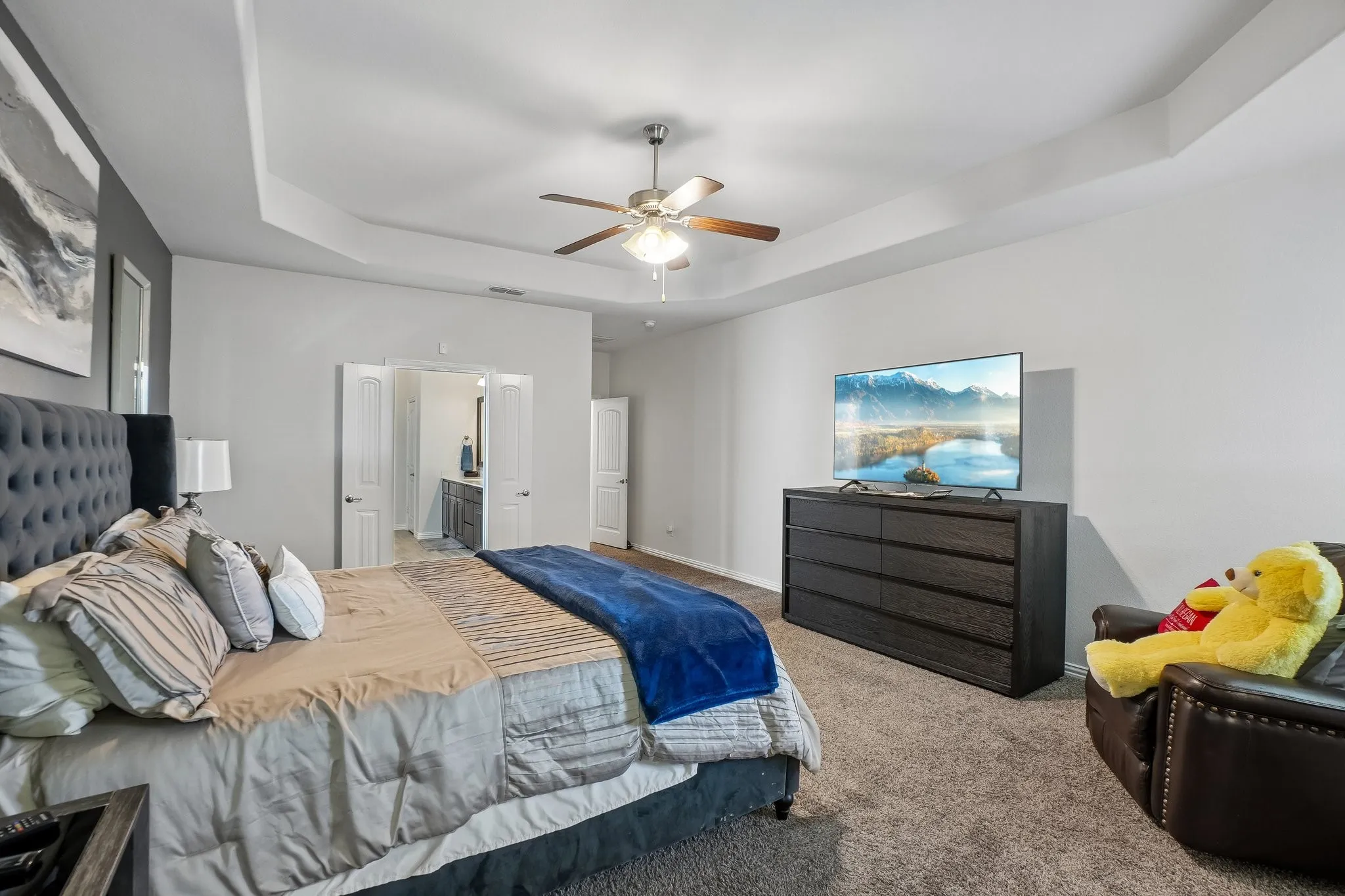 Single Family Residence For Sale in Ellis County , 706 Dover Drive, Midlothian, Texas 76065, 5 Bedroom, 4 Bathroom, 3 Garage spaces, 3,195 Sqft, built in 2018, mls#21385856, Real Estate Agent in Midlothian, Homes For Sale in Ellis county, Homes For Sale in Midlothian, Realtor in Midlothian Texas, Real Estate Brokerage Independent Realty Texas, Luminita Cordes Realtor