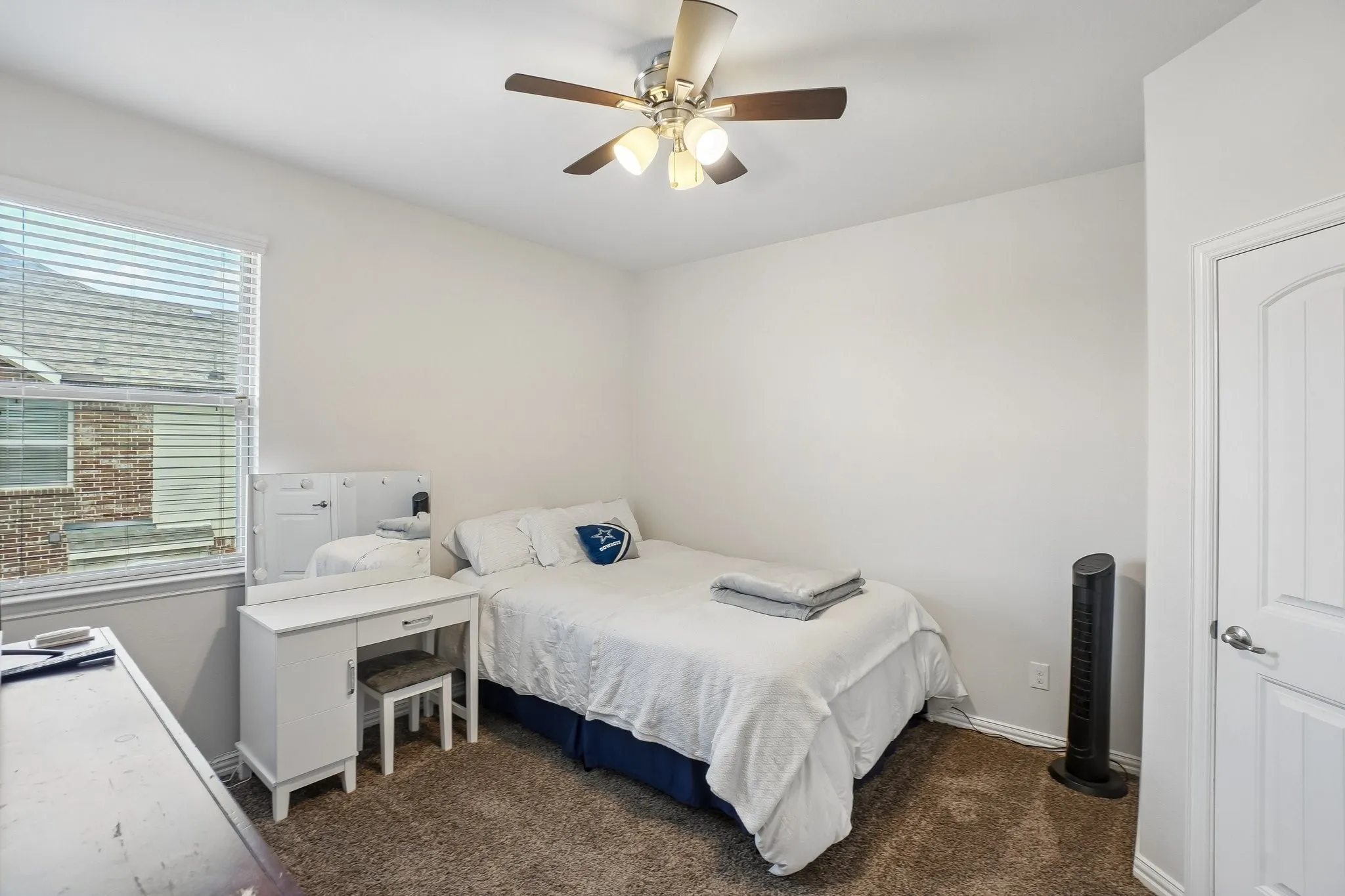 Single Family Residence For Sale in Ellis County , 706 Dover Drive, Midlothian, Texas 76065, 5 Bedroom, 4 Bathroom, 3 Garage spaces, 3,195 Sqft, built in 2018, mls#21385856, Real Estate Agent in Midlothian, Homes For Sale in Ellis county, Homes For Sale in Midlothian, Realtor in Midlothian Texas, Real Estate Brokerage Independent Realty Texas, Luminita Cordes Realtor