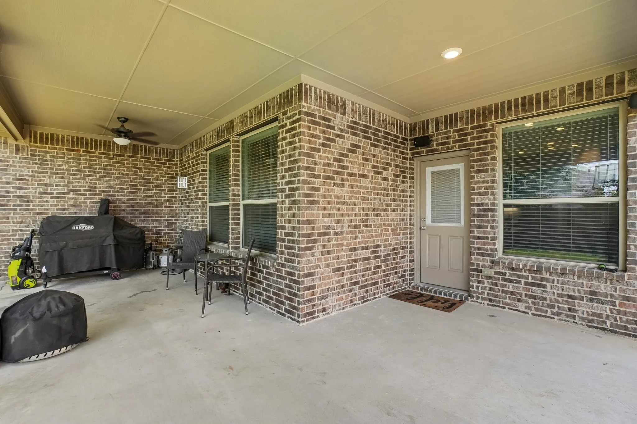 Single Family Residence For Sale in Ellis County , 706 Dover Drive, Midlothian, Texas 76065, 5 Bedroom, 4 Bathroom, 3 Garage spaces, 3,195 Sqft, built in 2018, mls#21385856, Real Estate Agent in Midlothian, Homes For Sale in Ellis county, Homes For Sale in Midlothian, Realtor in Midlothian Texas, Real Estate Brokerage Independent Realty Texas, Luminita Cordes Realtor