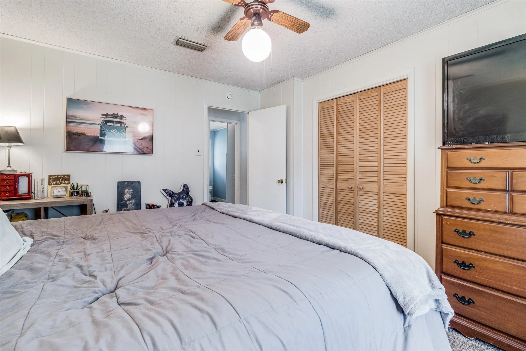Single Family Residence For Rent in Fannin County , 809 Beech Street, Bonham, Texas 75418, 3 Bedroom, 2 Bathroom, Garage spaces, 1,786 Sqft, built in 1980, mls#21385921, Real Estate Agent in Bonham, Homes For Rent in Fannin county, Homes For Rent in Bonham, Realtor in Bonham Texas, Real Estate Brokerage Independent Realty Texas, Luminita Cordes Realtor