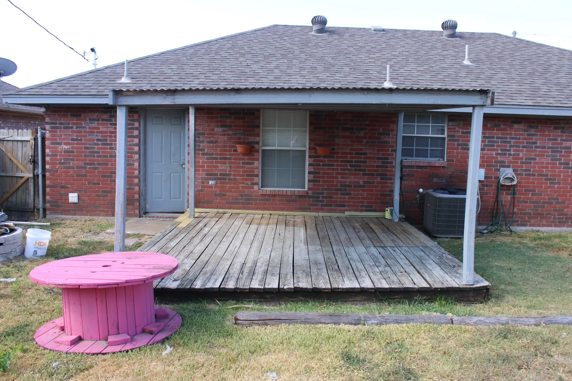 Single Family Residence For Sale in Kaufman County , 307 Briar Creek Drive, Crandall, Texas 75114, 4 Bedroom, 1 Bathroom, Garage spaces, 1,296 Sqft, built in 1991, mls#21380199, Real Estate Agent in Crandall, Homes For Sale in Kaufman county, Homes For Sale in Crandall, Realtor in Crandall Texas, Real Estate Brokerage Independent Realty Texas, Luminita Cordes Realtor