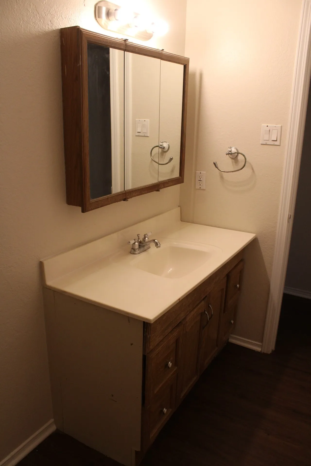 Single Family Residence For Sale in Kaufman County , 307 Briar Creek Drive, Crandall, Texas 75114, 4 Bedroom, 1 Bathroom, Garage spaces, 1,296 Sqft, built in 1991, mls#21380199, Real Estate Agent in Crandall, Homes For Sale in Kaufman county, Homes For Sale in Crandall, Realtor in Crandall Texas, Real Estate Brokerage Independent Realty Texas, Luminita Cordes Realtor