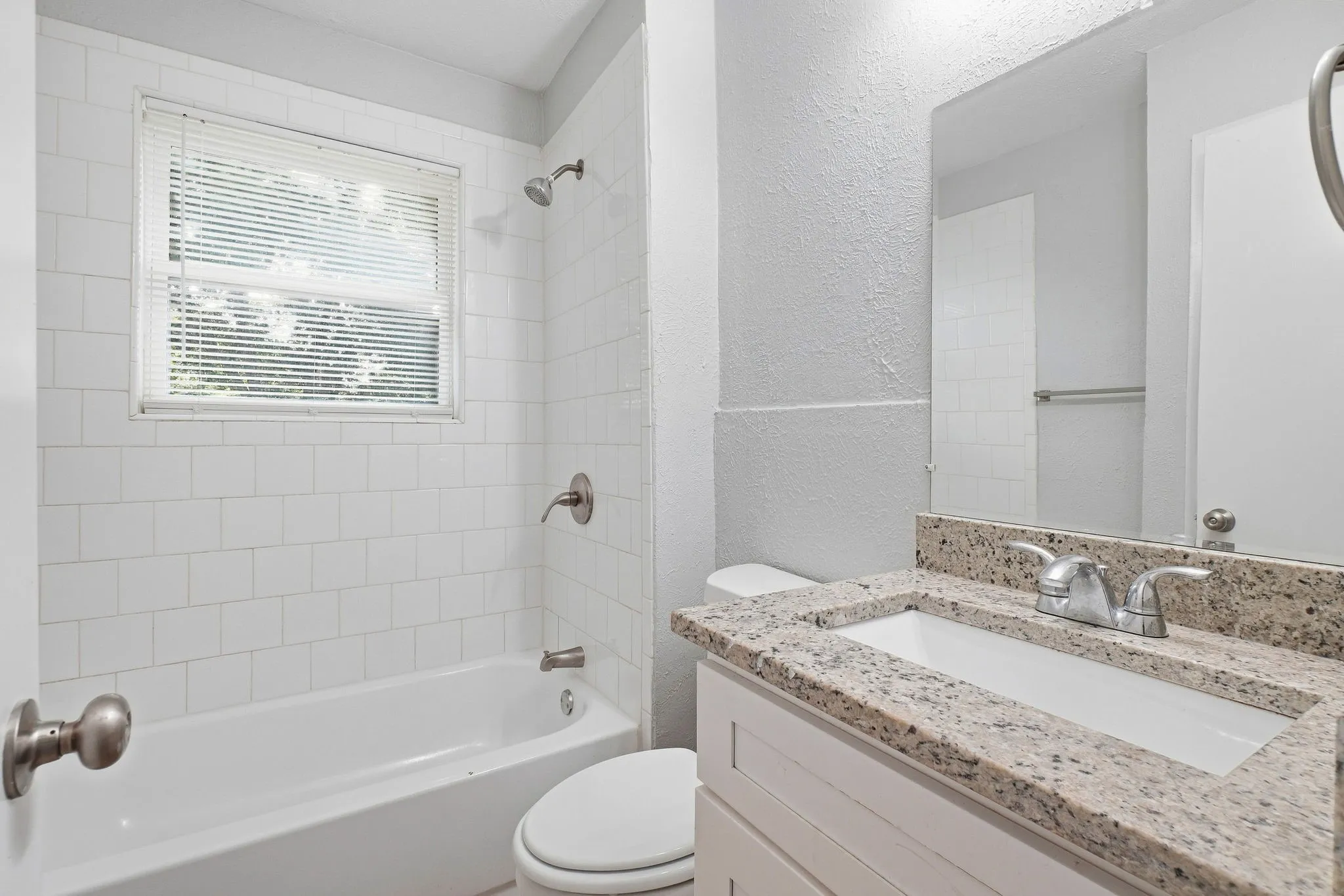 Single Family Residence For Sale in Dallas County , 1340 E Park Drive, Mesquite, Texas 75149, 3 Bedroom, 1 Bathroom, 1 Garage spaces, 1,192 Sqft, built in 1962, mls#21385567, Real Estate Agent in Mesquite, Homes For Sale in Dallas county, Homes For Sale in Mesquite, Realtor in Mesquite Texas, Real Estate Brokerage Independent Realty Texas, Luminita Cordes Realtor