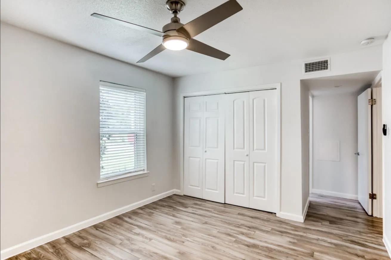 Apartment For Rent in Dallas County , 5708 Hudson Street 11, Dallas, Texas 75206, 1 Bedroom, 1 Bathroom, Garage spaces, 5,509 Sqft, built in 1964, mls#21385827, Real Estate Agent in Dallas, Homes For Rent in Dallas county, Homes For Rent in Dallas, Realtor in Dallas Texas, Real Estate Brokerage Independent Realty Texas, Luminita Cordes Realtor