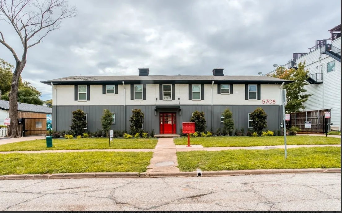 Apartment For Rent in Dallas County , 5708 Hudson Street 11, Dallas, Texas 75206, 1 Bedroom, 1 Bathroom, Garage spaces, 5,509 Sqft, built in 1964, mls#21385827, Real Estate Agent in Dallas, Homes For Rent in Dallas county, Homes For Rent in Dallas, Realtor in Dallas Texas, Real Estate Brokerage Independent Realty Texas, Luminita Cordes Realtor