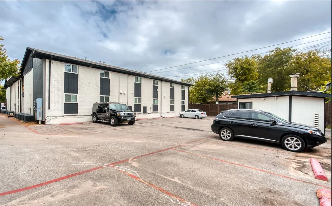 Apartment For Rent in Dallas County , 5708 Hudson Street 11, Dallas, Texas 75206, 1 Bedroom, 1 Bathroom, Garage spaces, 5,509 Sqft, built in 1964, mls#21385827, Real Estate Agent in Dallas, Homes For Rent in Dallas county, Homes For Rent in Dallas, Realtor in Dallas Texas, Real Estate Brokerage Independent Realty Texas, Luminita Cordes Realtor