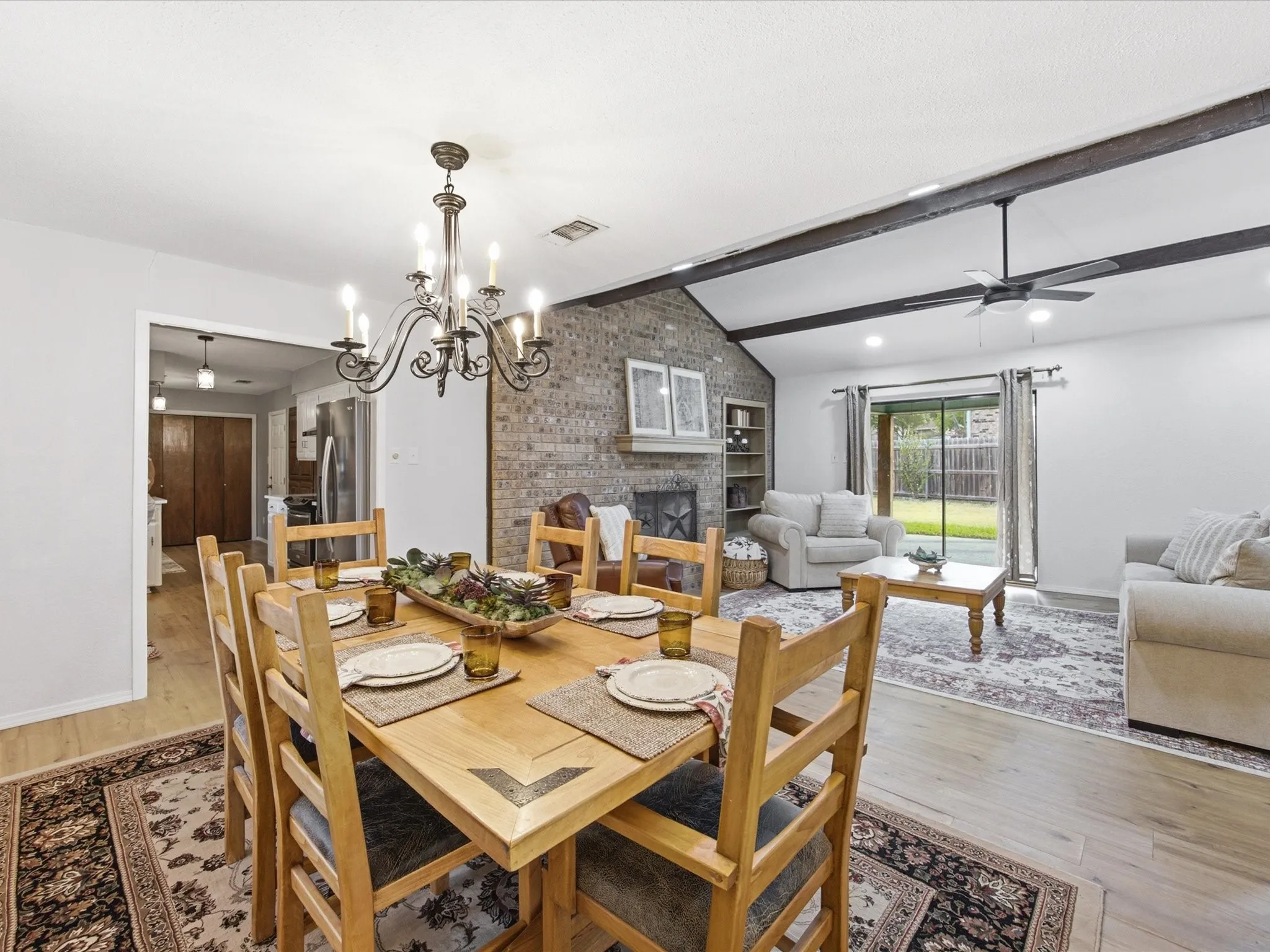 Single Family Residence For Sale in Hill County , 75 Delmore Drive, Hillsboro, Texas 76645, 3 Bedroom, 2 Bathroom, 2 Garage spaces, 1,341 Sqft, built in 1983, mls#21378588, Real Estate Agent in Hillsboro, Homes For Sale in Hill county, Homes For Sale in Hillsboro, Realtor in Hillsboro Texas, Real Estate Brokerage Independent Realty Texas, Luminita Cordes Realtor