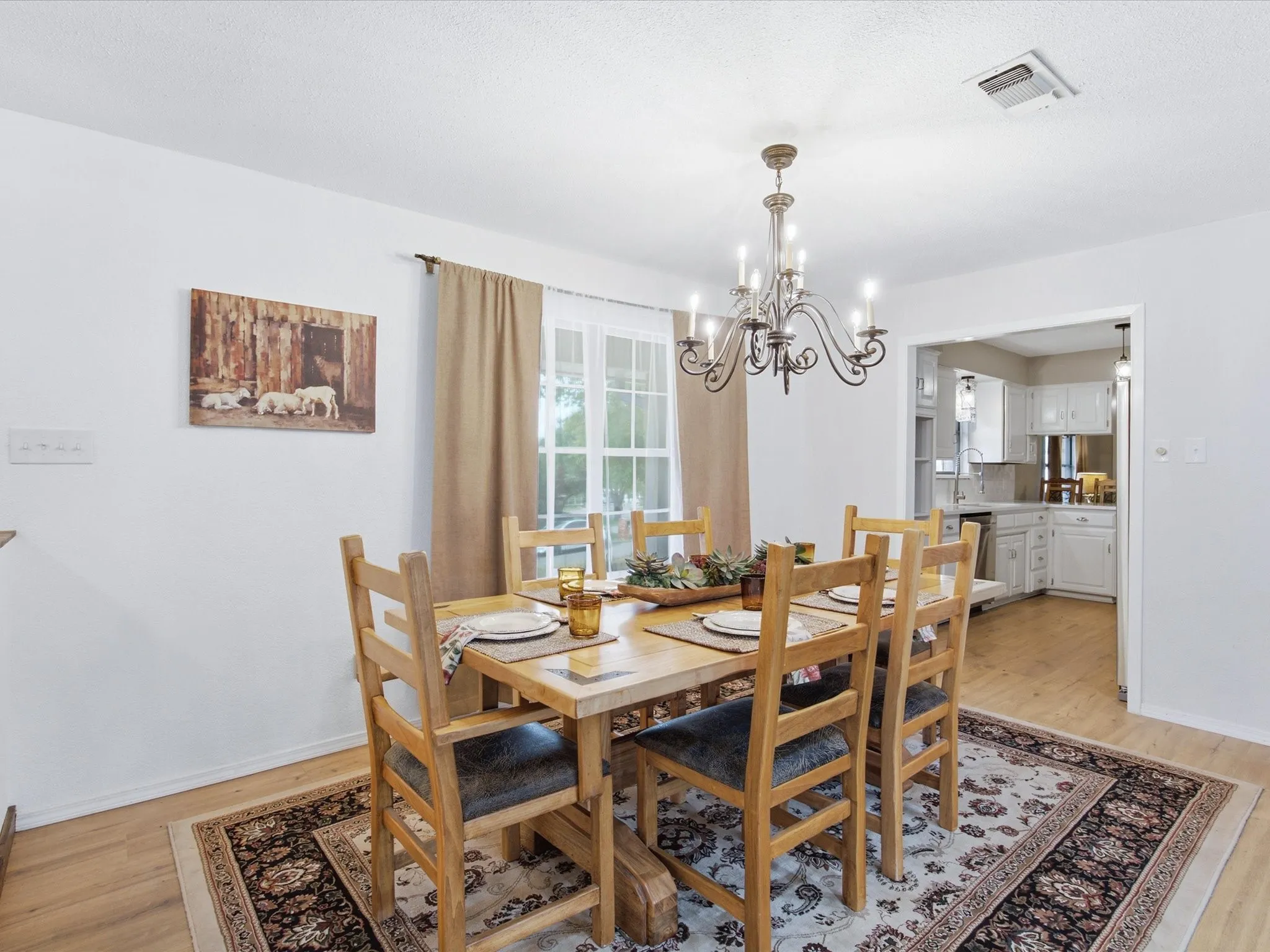 Single Family Residence For Sale in Hill County , 75 Delmore Drive, Hillsboro, Texas 76645, 3 Bedroom, 2 Bathroom, 2 Garage spaces, 1,341 Sqft, built in 1983, mls#21378588, Real Estate Agent in Hillsboro, Homes For Sale in Hill county, Homes For Sale in Hillsboro, Realtor in Hillsboro Texas, Real Estate Brokerage Independent Realty Texas, Luminita Cordes Realtor