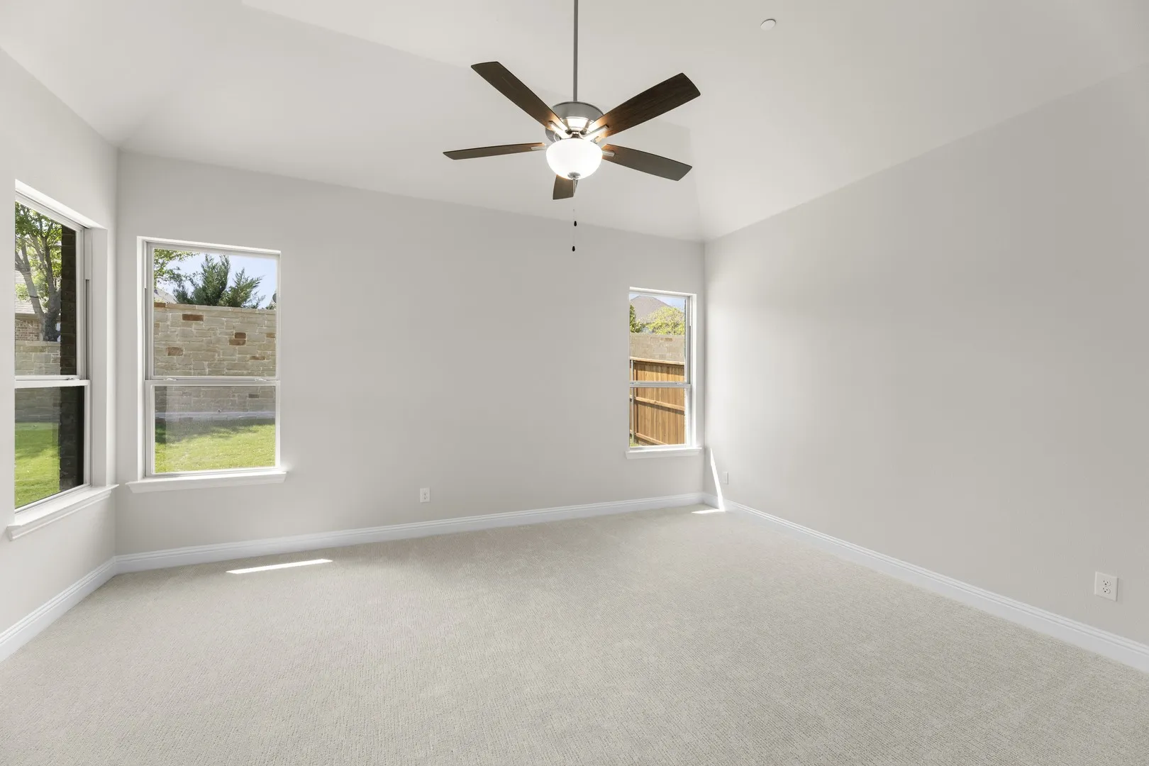 Single Family Residence For Sale in Collin County , 708 Splendor Drive, Mc Kinney, Texas 75072, 4 Bedroom, 4 Bathroom, 2 Garage spaces, 3,483 Sqft, built in 2026, mls#21385909, Real Estate Agent in Mc Kinney, Homes For Sale in Collin county, Homes For Sale in Mc Kinney, Realtor in Mc Kinney Texas, Real Estate Brokerage Independent Realty Texas, Luminita Cordes Realtor