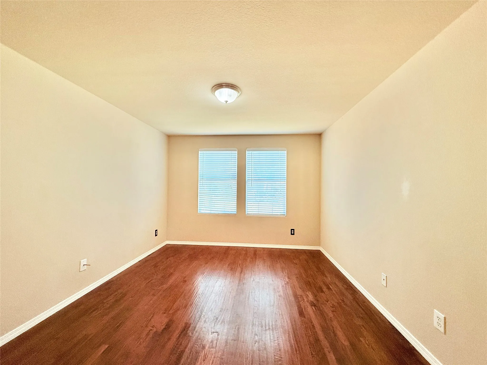 Single Family Residence For Rent in Tarrant County , 1604 Quail Springs Circle, Fort Worth, Texas 76177, 3 Bedroom, 2 Bathroom, 2 Garage spaces, 1,584 Sqft, built in 2008, mls#21385900, Real Estate Agent in Fort Worth, Homes For Rent in Tarrant county, Homes For Rent in Fort Worth, Realtor in Fort Worth Texas, Real Estate Brokerage Independent Realty Texas, Luminita Cordes Realtor