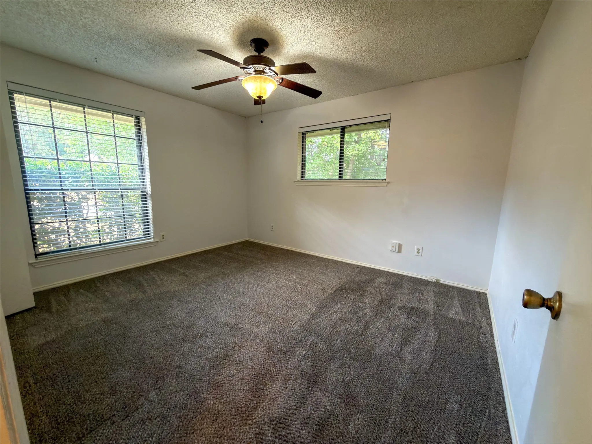 Single Family Residence For Rent in Dallas County , 520 Sumac Place, De Soto, Texas 75115, 3 Bedroom, 2 Bathroom, 2 Garage spaces, 2,067 Sqft, built in 1984, mls#21385938, Real Estate Agent in De Soto, Homes For Rent in Dallas county, Homes For Rent in De Soto, Realtor in De Soto Texas, Real Estate Brokerage Independent Realty Texas, Luminita Cordes Realtor