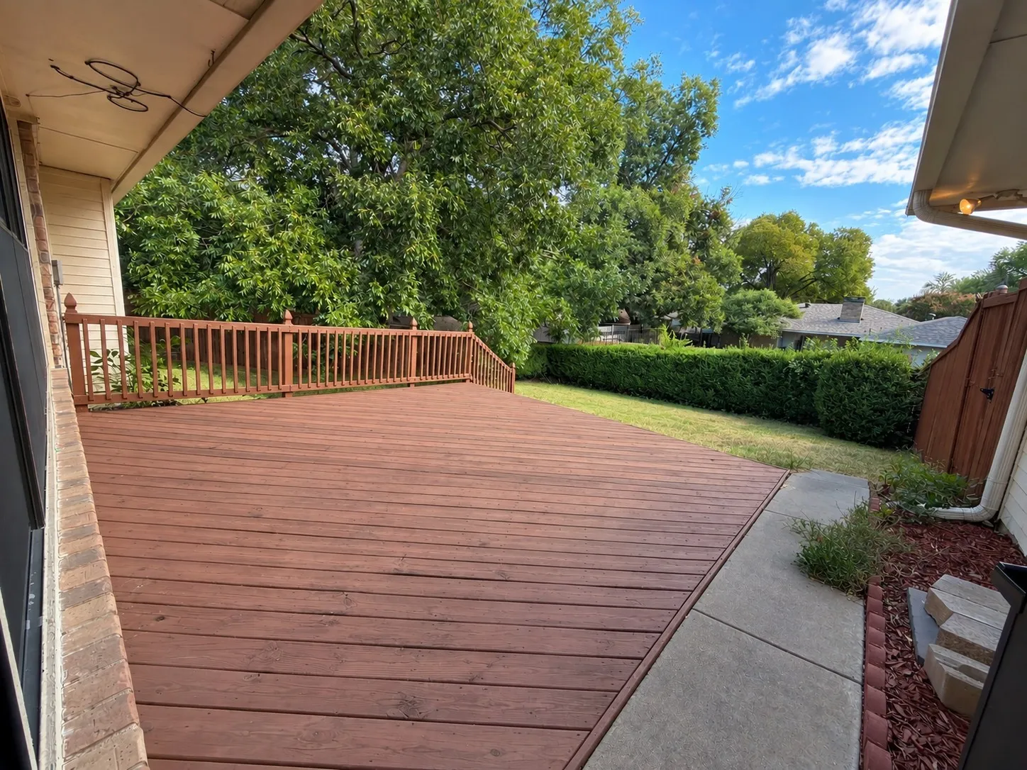 Single Family Residence For Rent in Dallas County , 520 Sumac Place, De Soto, Texas 75115, 3 Bedroom, 2 Bathroom, 2 Garage spaces, 2,067 Sqft, built in 1984, mls#21385938, Real Estate Agent in De Soto, Homes For Rent in Dallas county, Homes For Rent in De Soto, Realtor in De Soto Texas, Real Estate Brokerage Independent Realty Texas, Luminita Cordes Realtor