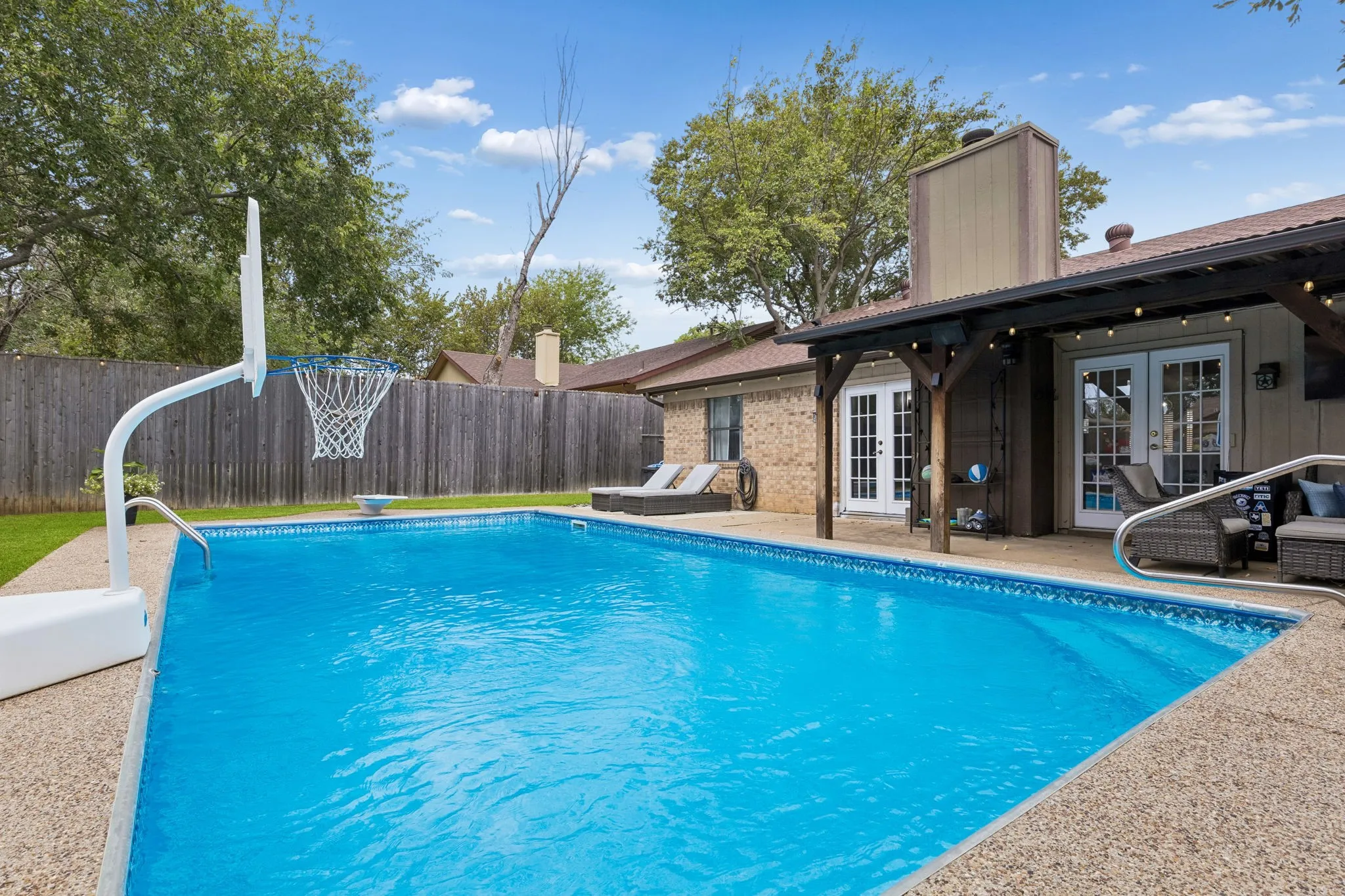 Pool with new liner