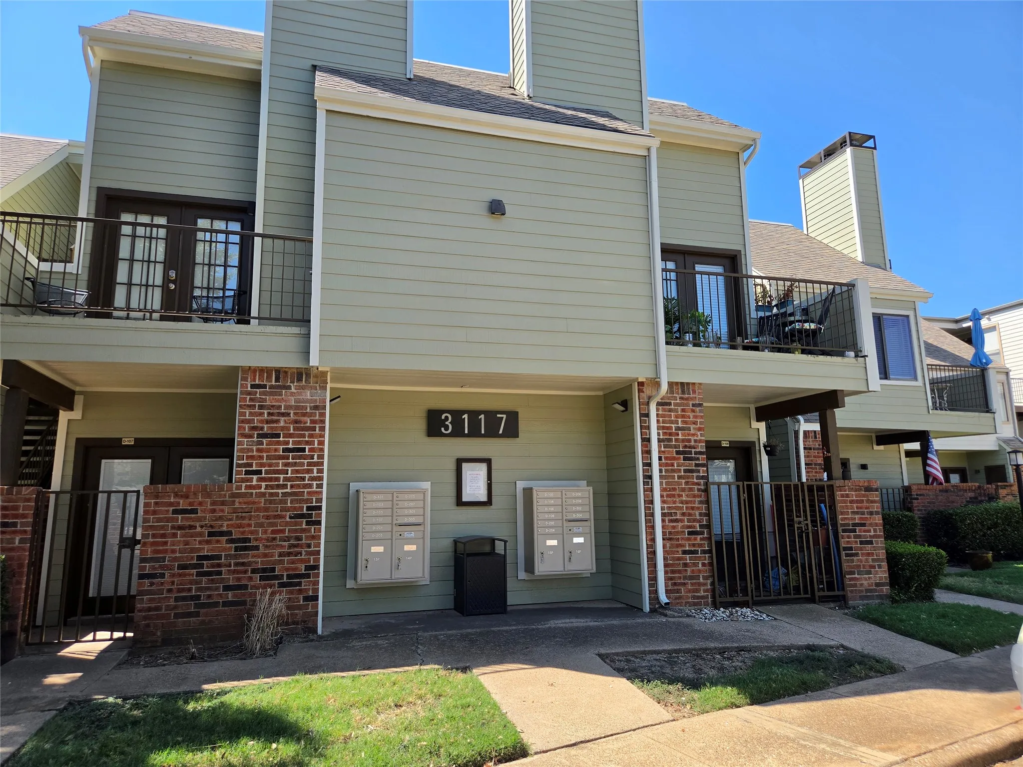 Condominium For Rent in Tarrant County , 3117 Sondra Drive 103, Fort Worth, Texas 76107, 1 Bedroom, 1 Bathroom, Garage spaces, 573 Sqft, built in 1983, mls#21385452, Real Estate Agent in Fort Worth, Homes For Rent in Tarrant county, Homes For Rent in Fort Worth, Realtor in Fort Worth Texas, Real Estate Brokerage Independent Realty Texas, Luminita Cordes Realtor