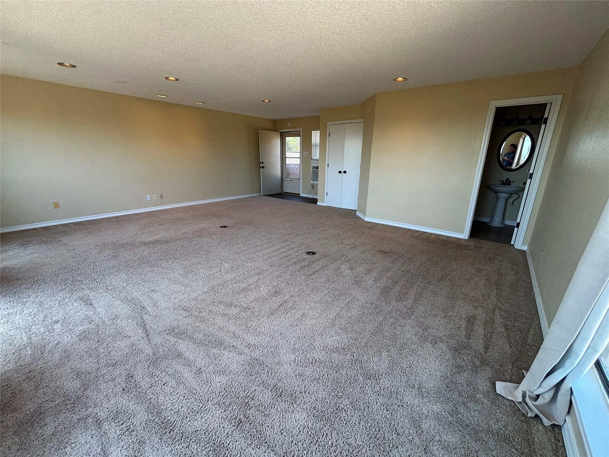 Duplex For Rent in Tarrant County , 4702 Ranch View Road, Fort Worth, Texas 76109, 3 Bedroom, 3 Bathroom, Garage spaces, 2,573 Sqft, built in 1970, mls#21385848, Real Estate Agent in Fort Worth, Homes For Rent in Tarrant county, Homes For Rent in Fort Worth, Realtor in Fort Worth Texas, Real Estate Brokerage Independent Realty Texas, Luminita Cordes Realtor