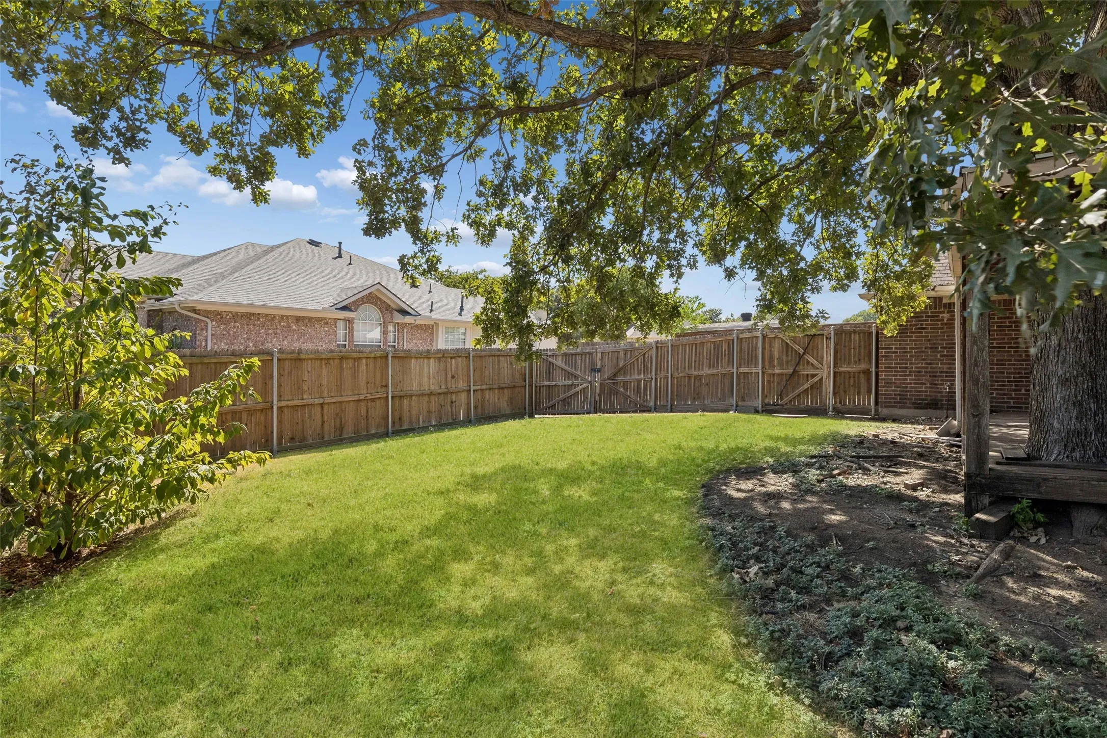 Single Family Residence For Sale in Collin County , 728 Lauren Way, Allen, Texas 75002, 4 Bedroom, 2 Bathroom, 2 Garage spaces, 2,083 Sqft, built in 1995, mls#21385936, Real Estate Agent in Allen, Homes For Sale in Collin county, Homes For Sale in Allen, Realtor in Allen Texas, Real Estate Brokerage Independent Realty Texas, Luminita Cordes Realtor