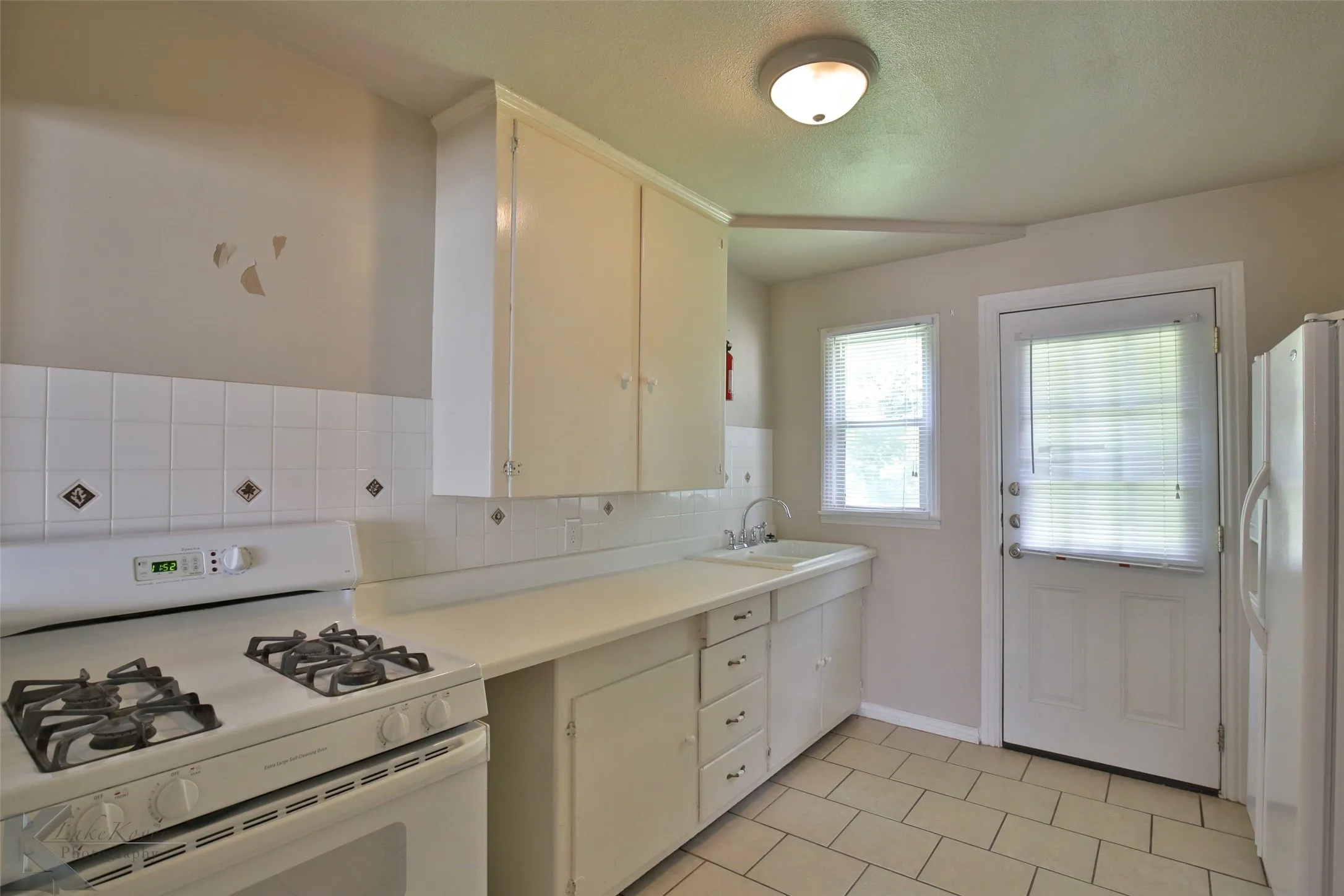 Single Family Residence For Rent in Taylor County , 2310 Meander Street, Abilene, Texas 79602, 3 Bedroom, 1 Bathroom, Garage spaces, 981 Sqft, built in 1949, mls#21385754, Real Estate Agent in Abilene, Homes For Rent in Taylor county, Homes For Rent in Abilene, Realtor in Abilene Texas, Real Estate Brokerage Independent Realty Texas, Luminita Cordes Realtor