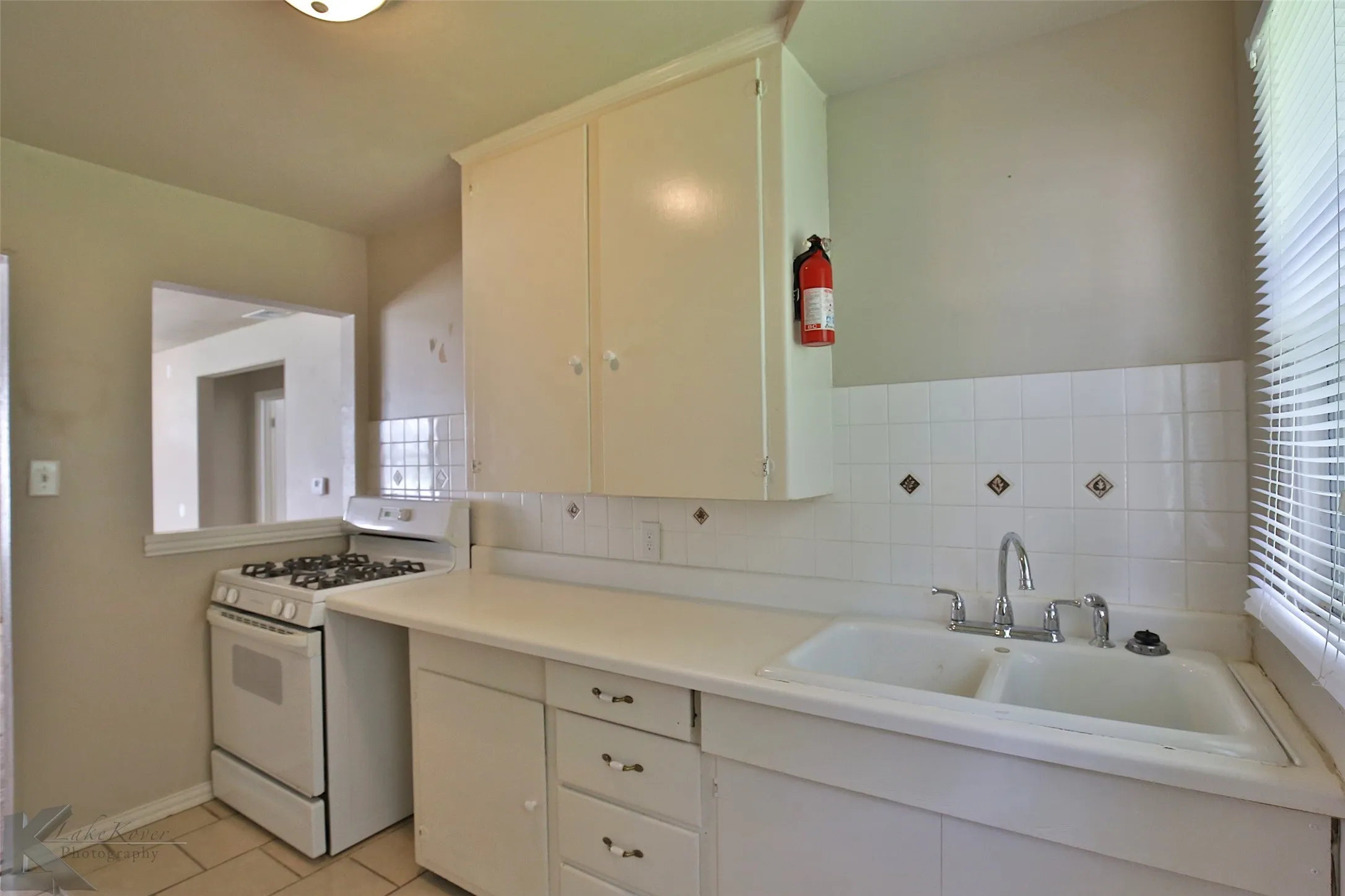 Single Family Residence For Rent in Taylor County , 2310 Meander Street, Abilene, Texas 79602, 3 Bedroom, 1 Bathroom, Garage spaces, 981 Sqft, built in 1949, mls#21385754, Real Estate Agent in Abilene, Homes For Rent in Taylor county, Homes For Rent in Abilene, Realtor in Abilene Texas, Real Estate Brokerage Independent Realty Texas, Luminita Cordes Realtor