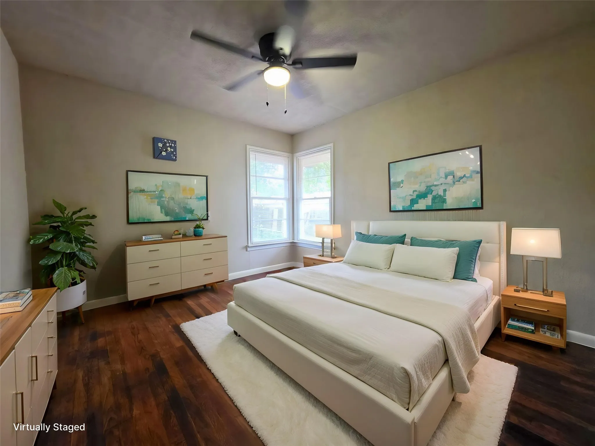 Single Family Residence For Sale in Tarrant County , 424 E Ellen Avenue, Hurst, Texas 76053, 3 Bedroom, 3 Bathroom, Garage spaces, 1,069 Sqft, built in 1955, mls#21380543, Real Estate Agent in Hurst, Homes For Sale in Tarrant county, Homes For Sale in Hurst, Realtor in Hurst Texas, Real Estate Brokerage Independent Realty Texas, Luminita Cordes Realtor