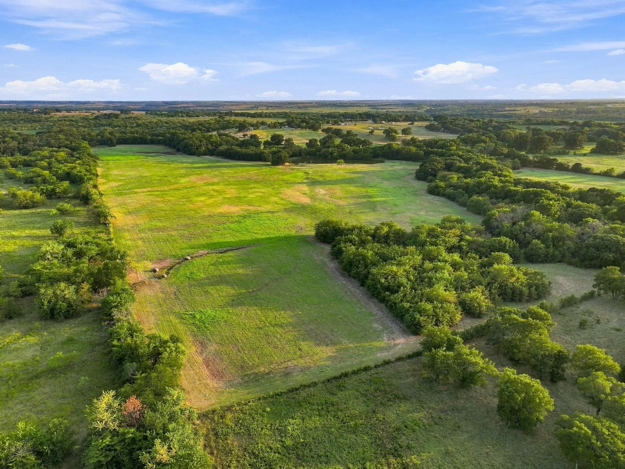 Farm For Sale in Grayson County , 3303 & 3407 Gage Road, Sherman, Texas 75092, 3 Bedroom, 3 Bathroom, 2 Garage spaces, 1,750 Sqft, built in 2015, mls#21364227, Real Estate Agent in Sherman, Homes For Sale in Grayson county, Homes For Sale in Sherman, Realtor in Sherman Texas, Real Estate Brokerage Independent Realty Texas, Luminita Cordes Realtor