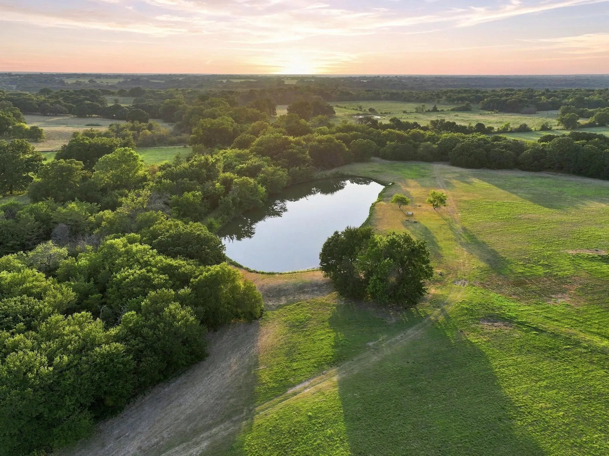 Farm For Sale in Grayson County , 3303 & 3407 Gage Road, Sherman, Texas 75092, 3 Bedroom, 3 Bathroom, 2 Garage spaces, 1,750 Sqft, built in 2015, mls#21364227, Real Estate Agent in Sherman, Homes For Sale in Grayson county, Homes For Sale in Sherman, Realtor in Sherman Texas, Real Estate Brokerage Independent Realty Texas, Luminita Cordes Realtor