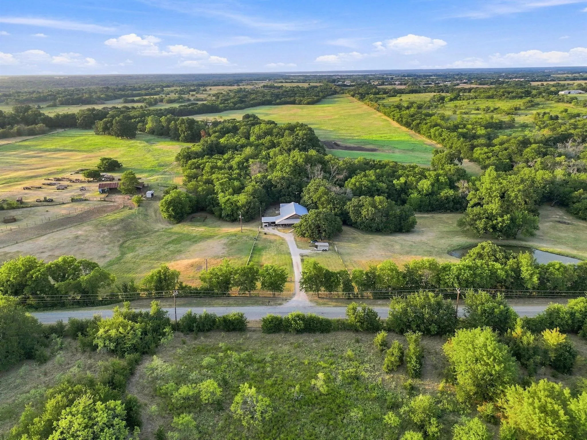 Farm For Sale in Grayson County , 3303 & 3407 Gage Road, Sherman, Texas 75092, 3 Bedroom, 3 Bathroom, 2 Garage spaces, 1,750 Sqft, built in 2015, mls#21364227, Real Estate Agent in Sherman, Homes For Sale in Grayson county, Homes For Sale in Sherman, Realtor in Sherman Texas, Real Estate Brokerage Independent Realty Texas, Luminita Cordes Realtor
