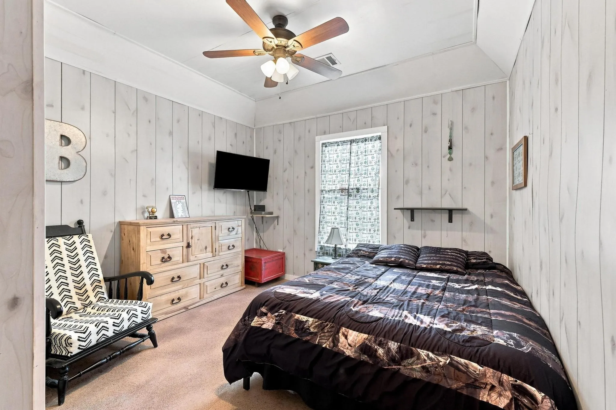 Farm For Sale in Grayson County , 3303 & 3407 Gage Road, Sherman, Texas 75092, 3 Bedroom, 3 Bathroom, 2 Garage spaces, 1,750 Sqft, built in 2015, mls#21364227, Real Estate Agent in Sherman, Homes For Sale in Grayson county, Homes For Sale in Sherman, Realtor in Sherman Texas, Real Estate Brokerage Independent Realty Texas, Luminita Cordes Realtor