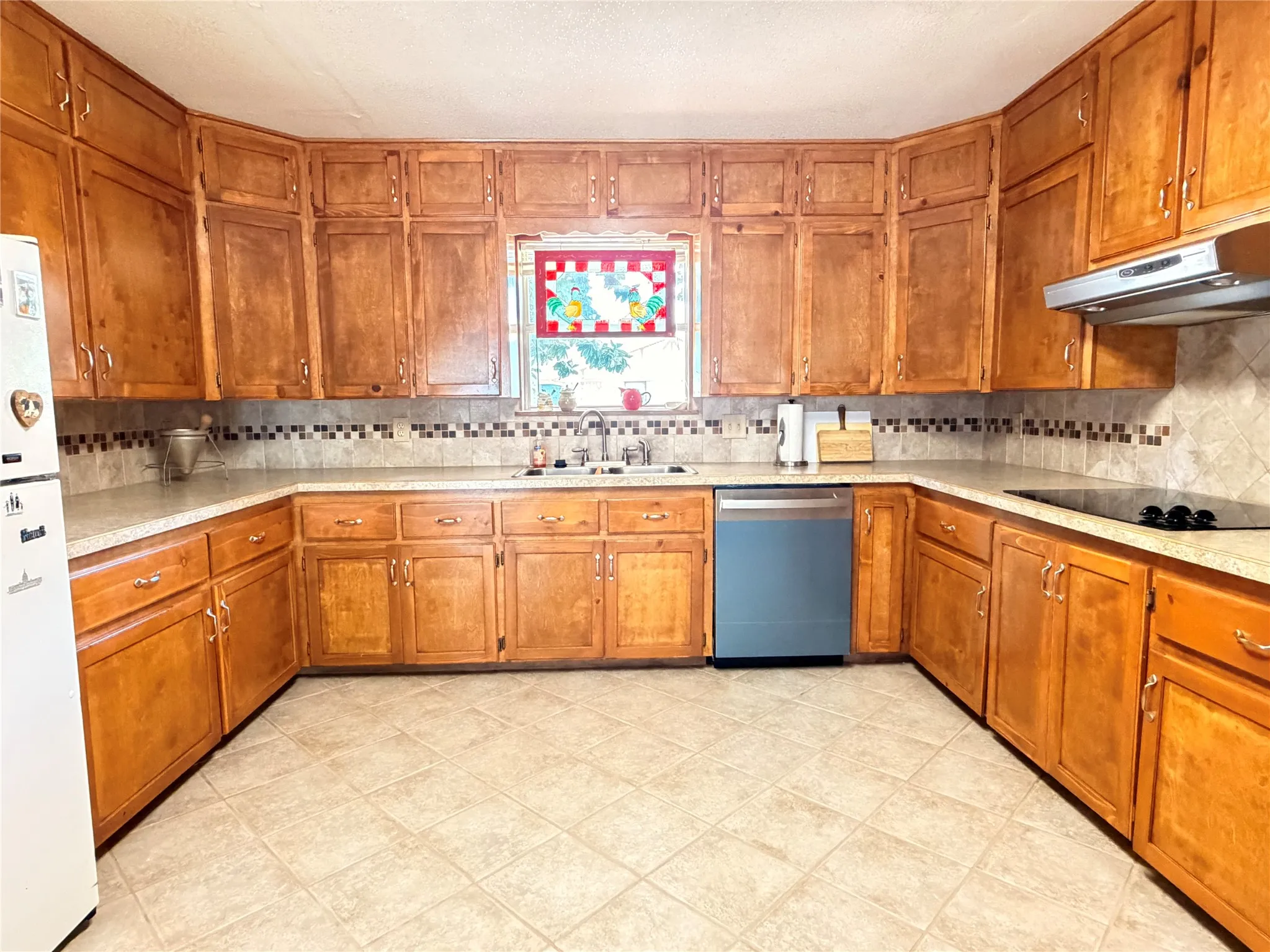 Single Family Residence For Sale in Comanche County , 200 S Speed Street, Gustine, Texas 76455, 3 Bedroom, 2 Bathroom, Garage spaces, 2,076 Sqft, built in 1979, mls#21380099, Real Estate Agent in Gustine, Homes For Sale in Comanche county, Homes For Sale in Gustine, Realtor in Gustine Texas, Real Estate Brokerage Independent Realty Texas, Luminita Cordes Realtor