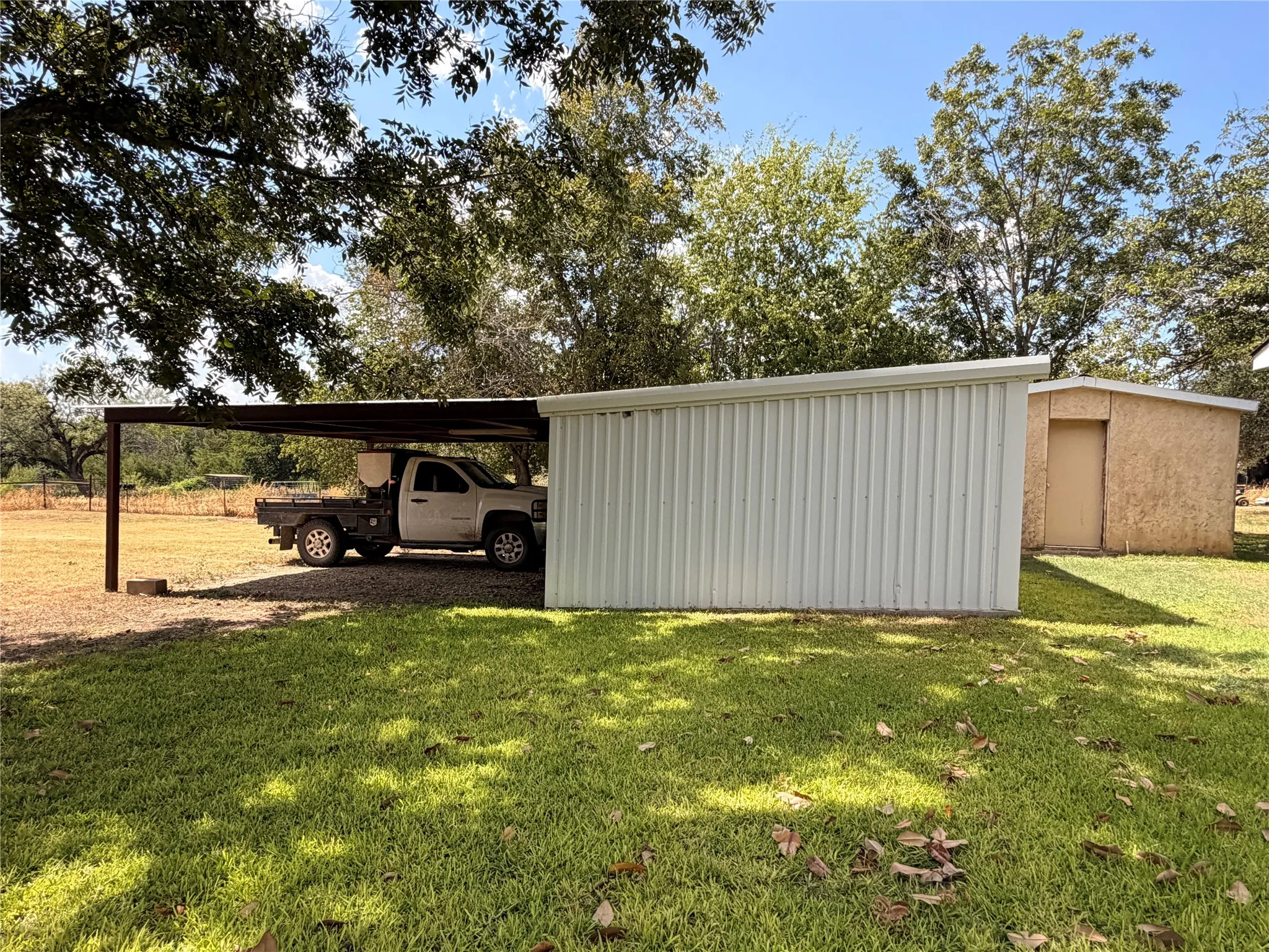 Single Family Residence For Sale in Comanche County , 200 S Speed Street, Gustine, Texas 76455, 3 Bedroom, 2 Bathroom, Garage spaces, 2,076 Sqft, built in 1979, mls#21380099, Real Estate Agent in Gustine, Homes For Sale in Comanche county, Homes For Sale in Gustine, Realtor in Gustine Texas, Real Estate Brokerage Independent Realty Texas, Luminita Cordes Realtor