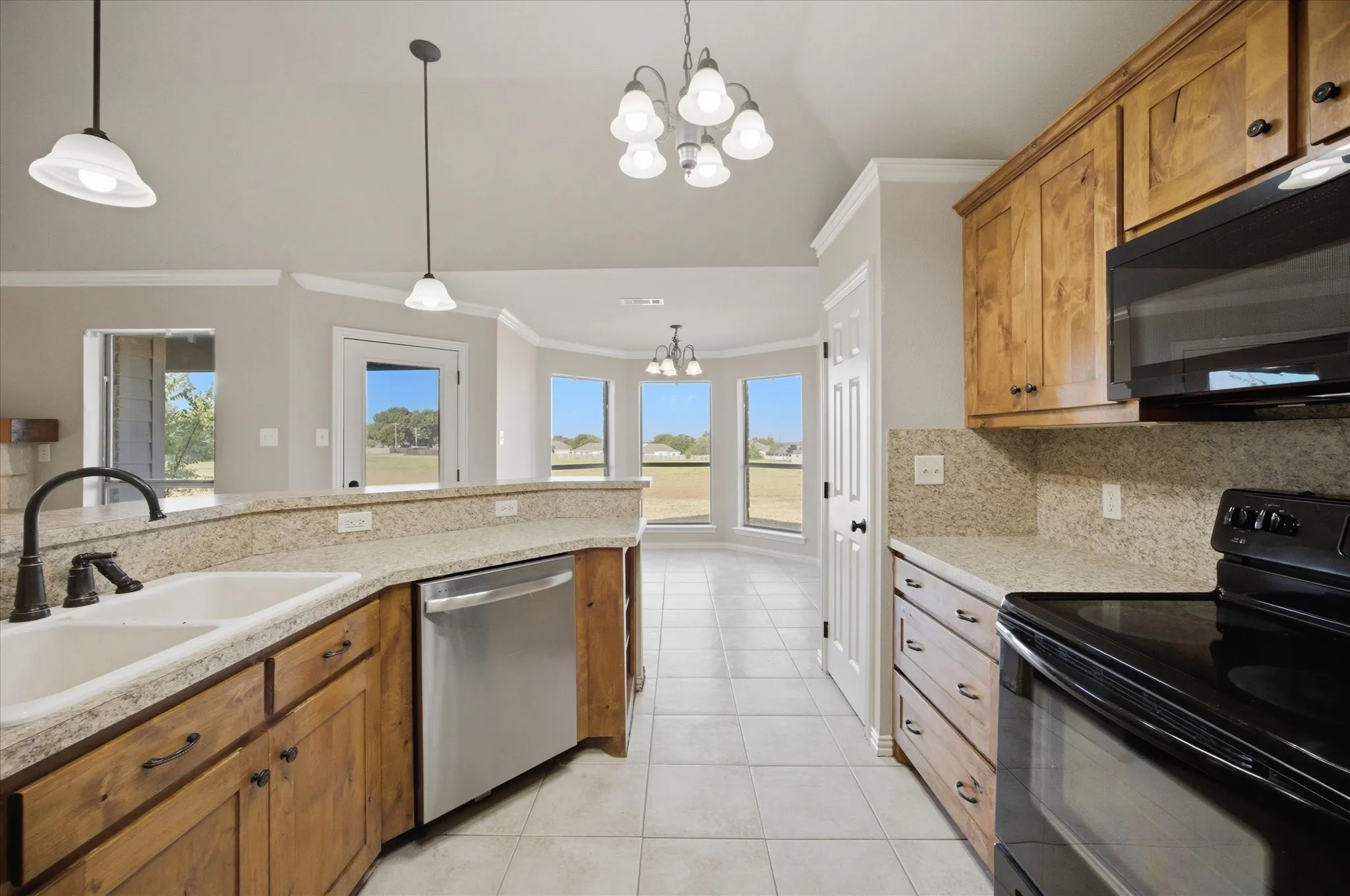 Single Family Residence For Sale in Collin County , 509 Jouette Street, Farmersville, Texas 75442, 4 Bedroom, 2 Bathroom, 2 Garage spaces, 1,705 Sqft, built in 2007, mls#21383141, Real Estate Agent in Farmersville, Homes For Sale in Collin county, Homes For Sale in Farmersville, Realtor in Farmersville Texas, Real Estate Brokerage Independent Realty Texas, Luminita Cordes Realtor