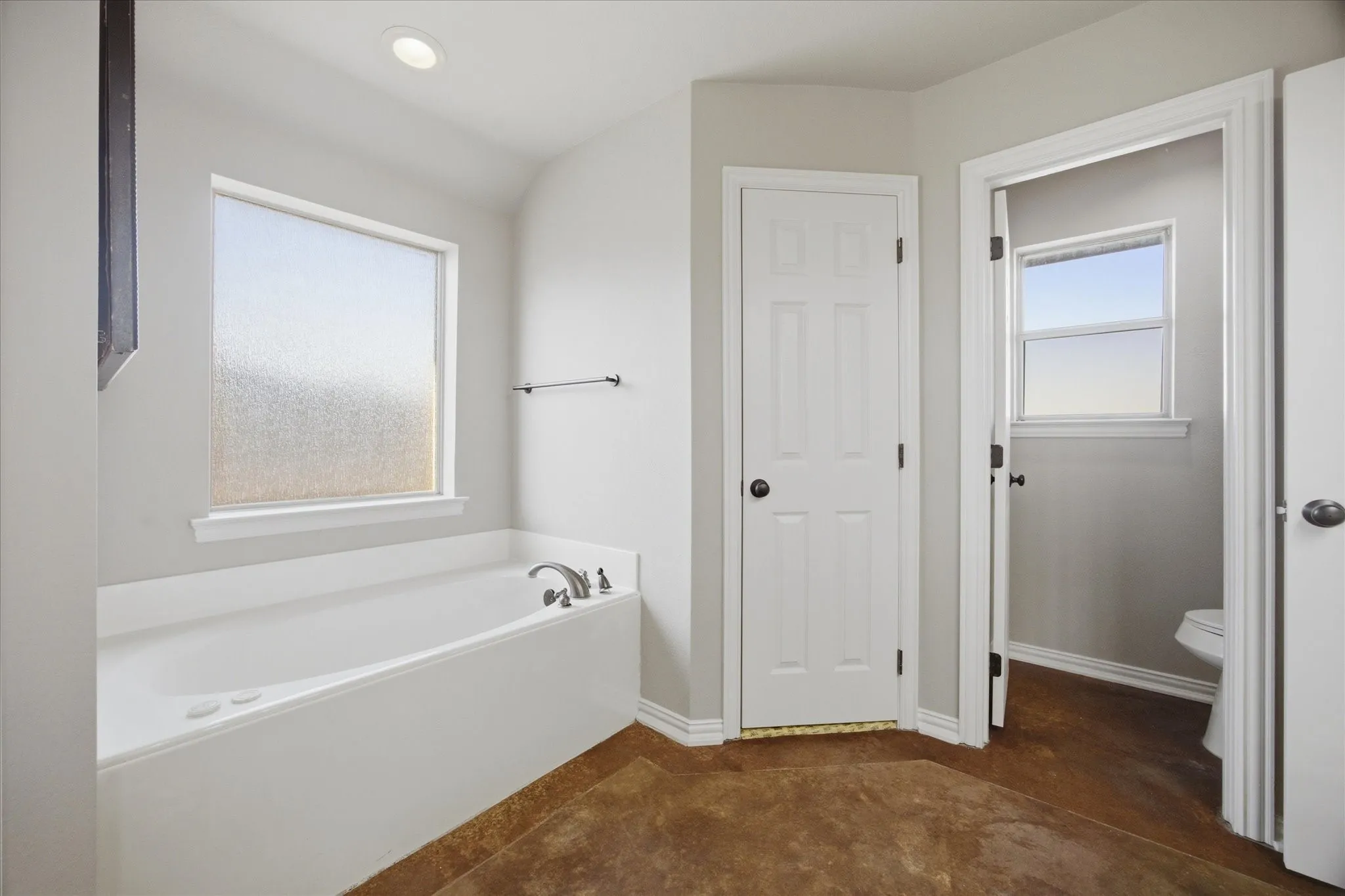 Single Family Residence For Sale in Collin County , 509 Jouette Street, Farmersville, Texas 75442, 4 Bedroom, 2 Bathroom, 2 Garage spaces, 1,705 Sqft, built in 2007, mls#21383141, Real Estate Agent in Farmersville, Homes For Sale in Collin county, Homes For Sale in Farmersville, Realtor in Farmersville Texas, Real Estate Brokerage Independent Realty Texas, Luminita Cordes Realtor
