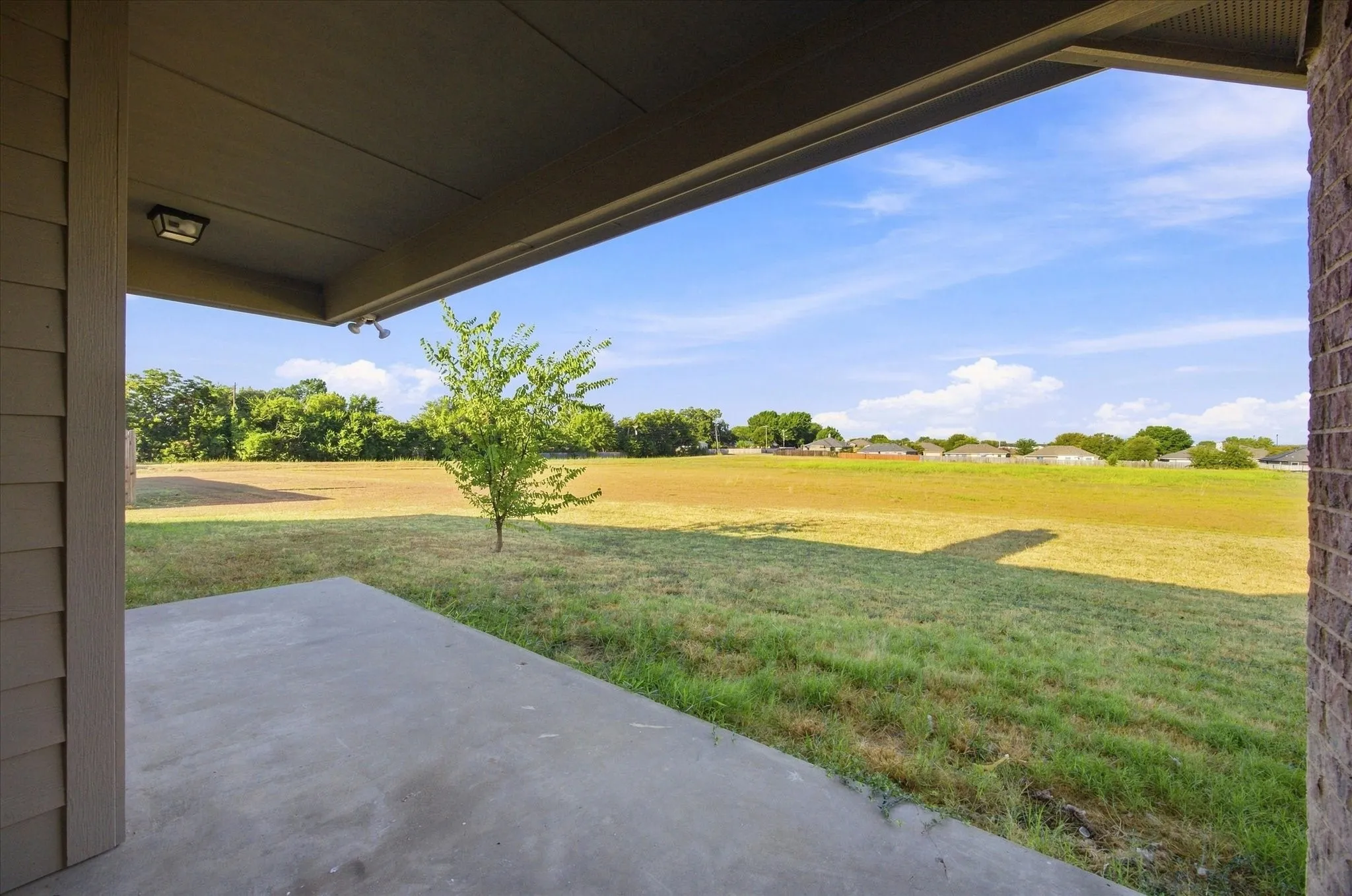 Single Family Residence For Sale in Collin County , 509 Jouette Street, Farmersville, Texas 75442, 4 Bedroom, 2 Bathroom, 2 Garage spaces, 1,705 Sqft, built in 2007, mls#21383141, Real Estate Agent in Farmersville, Homes For Sale in Collin county, Homes For Sale in Farmersville, Realtor in Farmersville Texas, Real Estate Brokerage Independent Realty Texas, Luminita Cordes Realtor