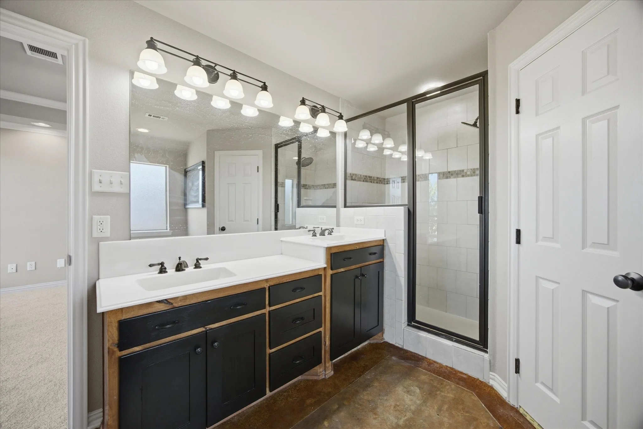 Single Family Residence For Sale in Collin County , 509 Jouette Street, Farmersville, Texas 75442, 4 Bedroom, 2 Bathroom, 2 Garage spaces, 1,705 Sqft, built in 2007, mls#21383141, Real Estate Agent in Farmersville, Homes For Sale in Collin county, Homes For Sale in Farmersville, Realtor in Farmersville Texas, Real Estate Brokerage Independent Realty Texas, Luminita Cordes Realtor