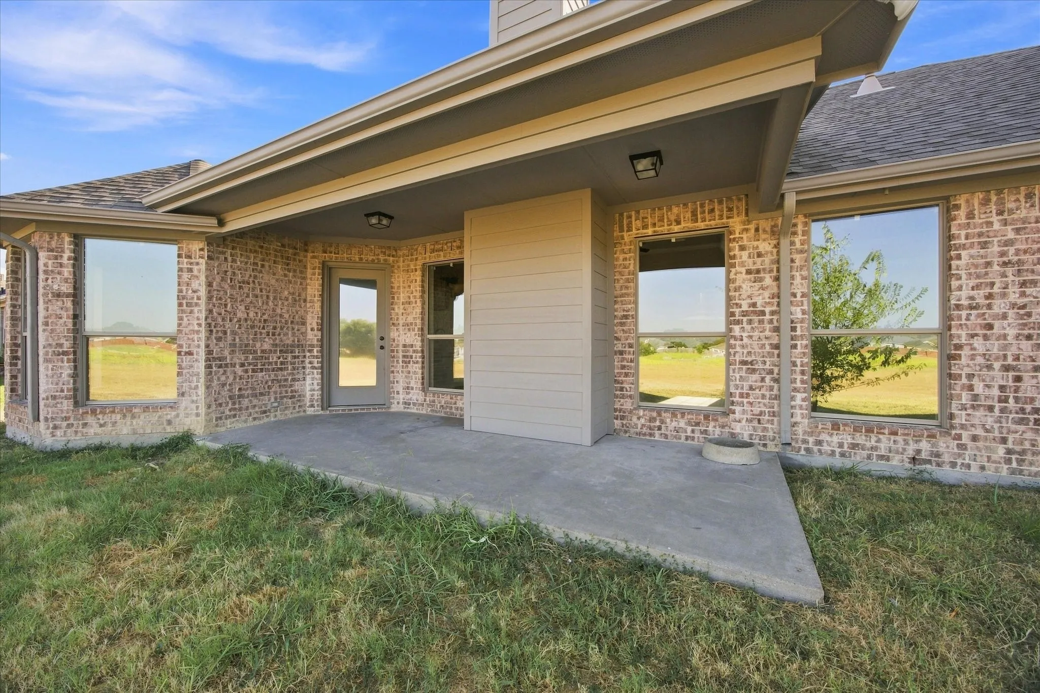 Single Family Residence For Sale in Collin County , 509 Jouette Street, Farmersville, Texas 75442, 4 Bedroom, 2 Bathroom, 2 Garage spaces, 1,705 Sqft, built in 2007, mls#21383141, Real Estate Agent in Farmersville, Homes For Sale in Collin county, Homes For Sale in Farmersville, Realtor in Farmersville Texas, Real Estate Brokerage Independent Realty Texas, Luminita Cordes Realtor