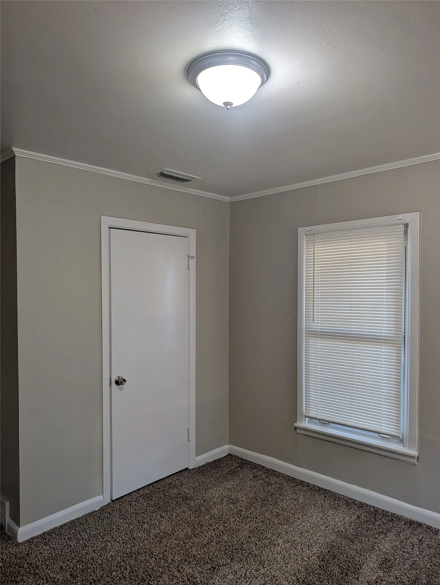 Single Family Residence For Rent in Tarrant County , 3517 Binyon Avenue, Fort Worth, Texas 76133, 3 Bedroom, 2 Bathroom, 1 Garage spaces, 1,224 Sqft, built in 1952, mls#21385980, Real Estate Agent in Fort Worth, Homes For Rent in Tarrant county, Homes For Rent in Fort Worth, Realtor in Fort Worth Texas, Real Estate Brokerage Independent Realty Texas, Luminita Cordes Realtor