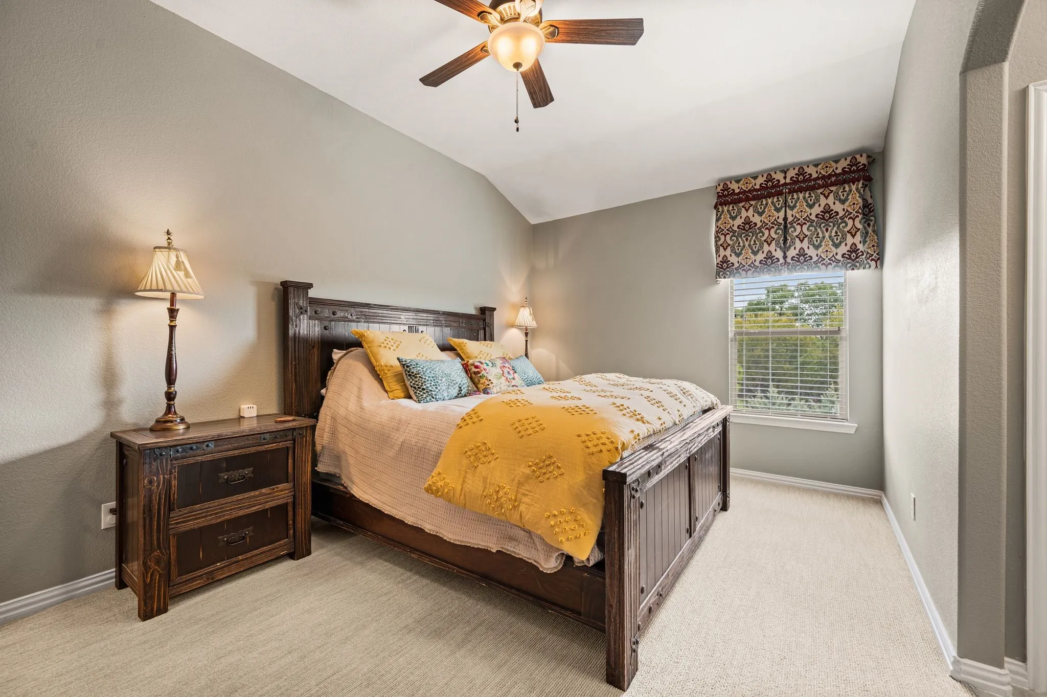 Single Family Residence For Sale in Denton County , 2890 Forest Hill Drive, Cross Roads, Texas 76227, 5 Bedroom, 4 Bathroom, 3 Garage spaces, 4,401 Sqft, built in 2012, mls#21380222, Real Estate Agent in Cross Roads, Homes For Sale in Denton county, Homes For Sale in Cross Roads, Realtor in Cross Roads Texas, Real Estate Brokerage Independent Realty Texas, Luminita Cordes Realtor