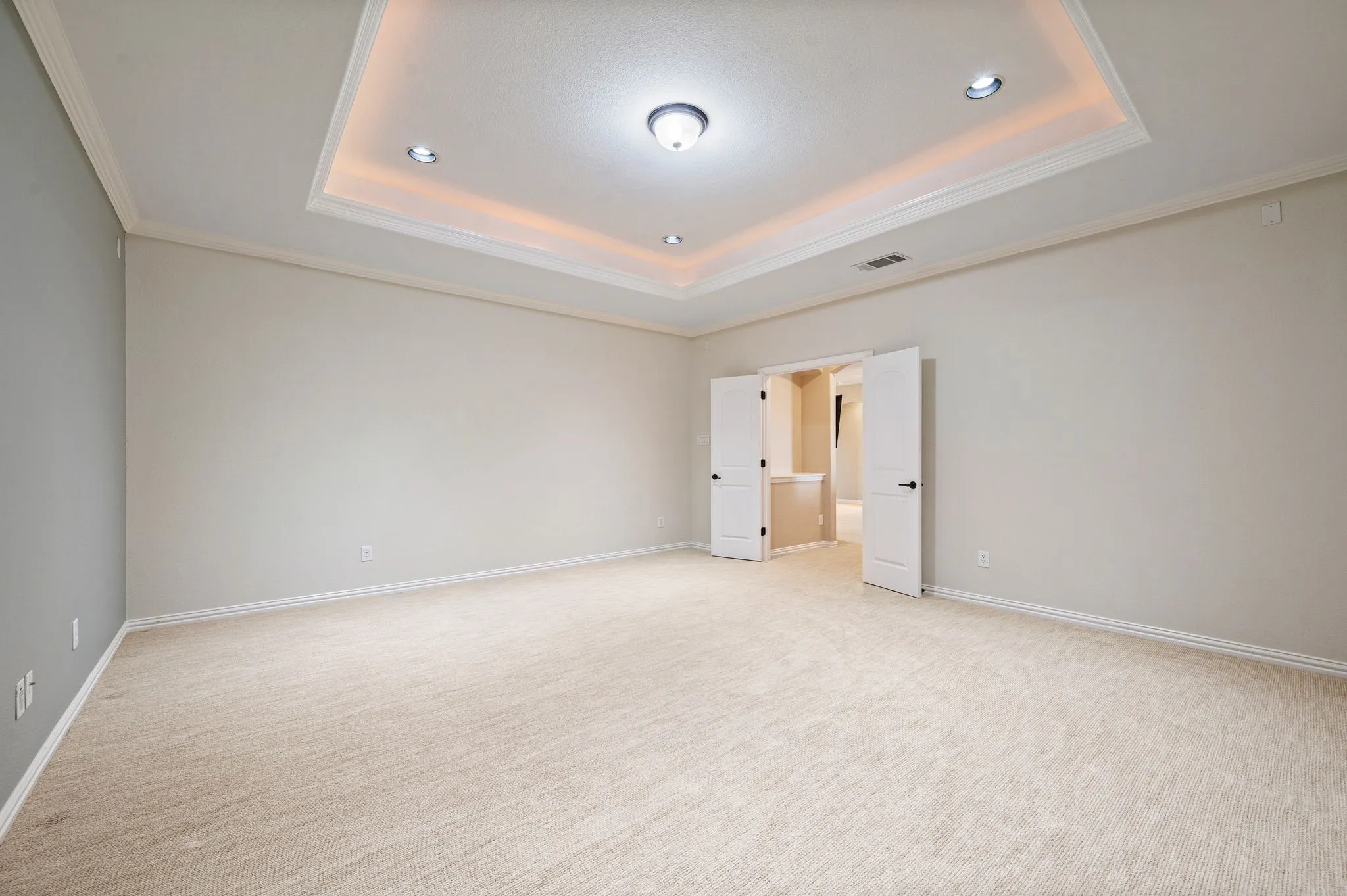 Single Family Residence For Sale in Denton County , 2890 Forest Hill Drive, Cross Roads, Texas 76227, 5 Bedroom, 4 Bathroom, 3 Garage spaces, 4,401 Sqft, built in 2012, mls#21380222, Real Estate Agent in Cross Roads, Homes For Sale in Denton county, Homes For Sale in Cross Roads, Realtor in Cross Roads Texas, Real Estate Brokerage Independent Realty Texas, Luminita Cordes Realtor