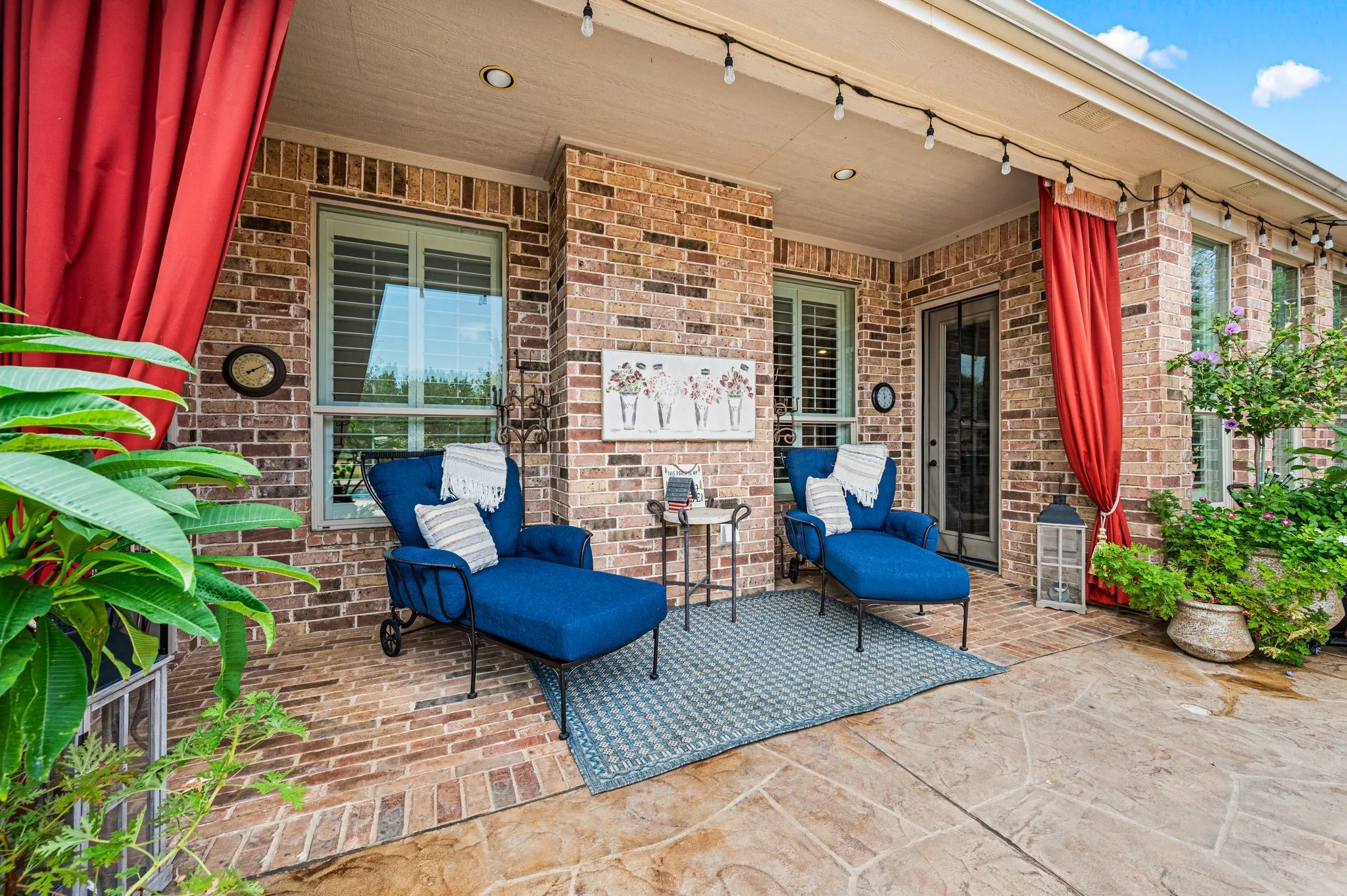 Single Family Residence For Sale in Denton County , 2890 Forest Hill Drive, Cross Roads, Texas 76227, 5 Bedroom, 4 Bathroom, 3 Garage spaces, 4,401 Sqft, built in 2012, mls#21380222, Real Estate Agent in Cross Roads, Homes For Sale in Denton county, Homes For Sale in Cross Roads, Realtor in Cross Roads Texas, Real Estate Brokerage Independent Realty Texas, Luminita Cordes Realtor