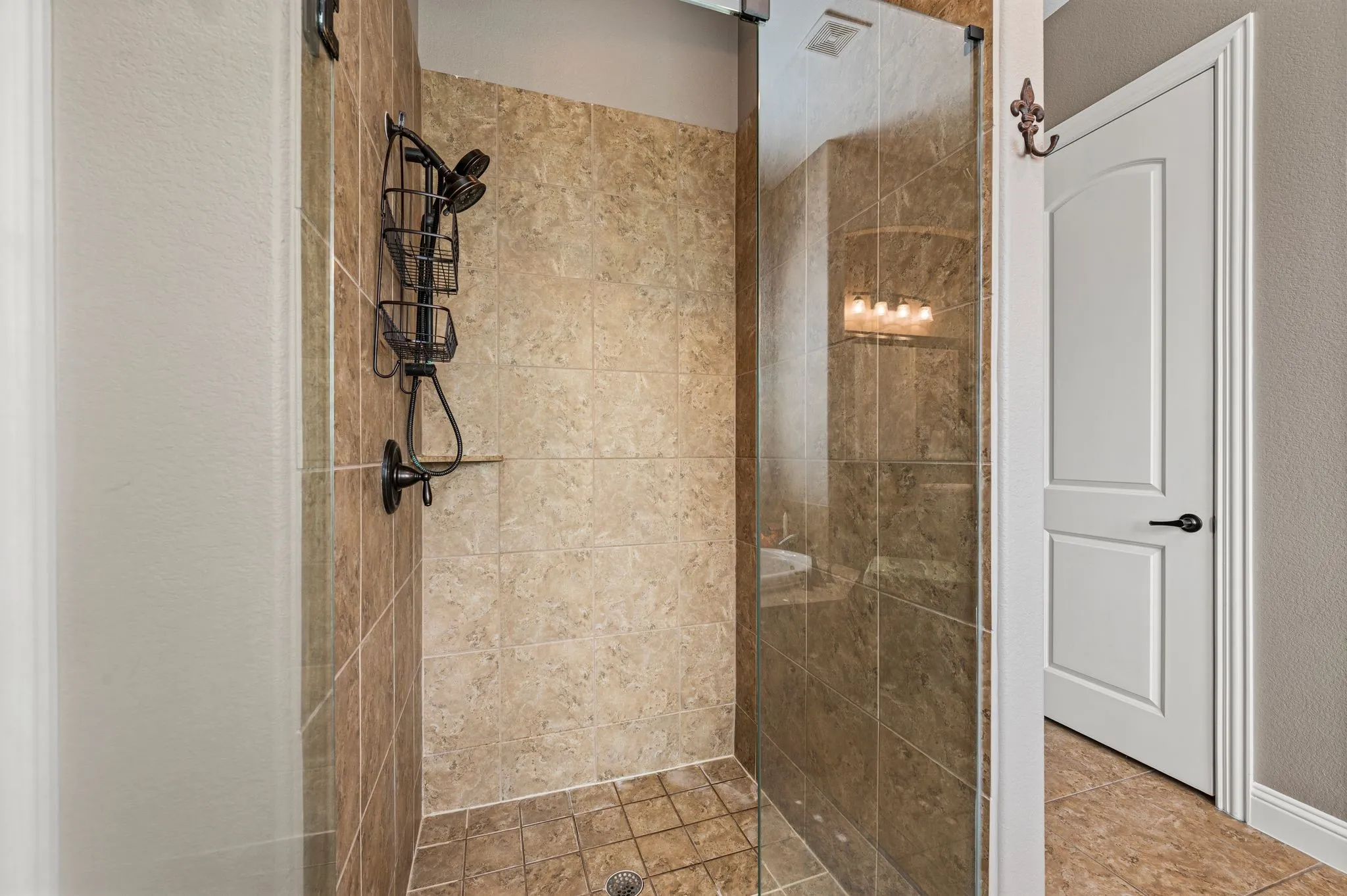 Single Family Residence For Sale in Denton County , 2890 Forest Hill Drive, Cross Roads, Texas 76227, 5 Bedroom, 4 Bathroom, 3 Garage spaces, 4,401 Sqft, built in 2012, mls#21380222, Real Estate Agent in Cross Roads, Homes For Sale in Denton county, Homes For Sale in Cross Roads, Realtor in Cross Roads Texas, Real Estate Brokerage Independent Realty Texas, Luminita Cordes Realtor
