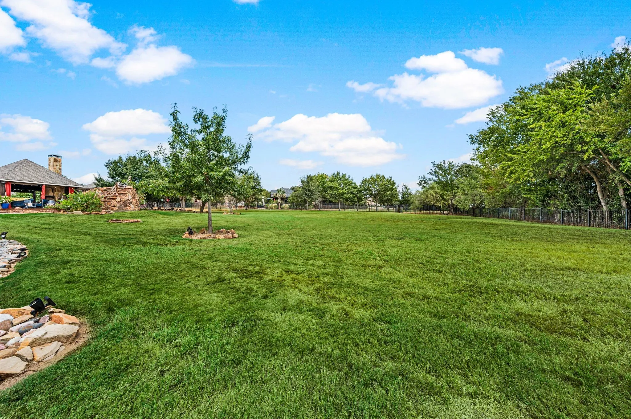 Single Family Residence For Sale in Denton County , 2890 Forest Hill Drive, Cross Roads, Texas 76227, 5 Bedroom, 4 Bathroom, 3 Garage spaces, 4,401 Sqft, built in 2012, mls#21380222, Real Estate Agent in Cross Roads, Homes For Sale in Denton county, Homes For Sale in Cross Roads, Realtor in Cross Roads Texas, Real Estate Brokerage Independent Realty Texas, Luminita Cordes Realtor