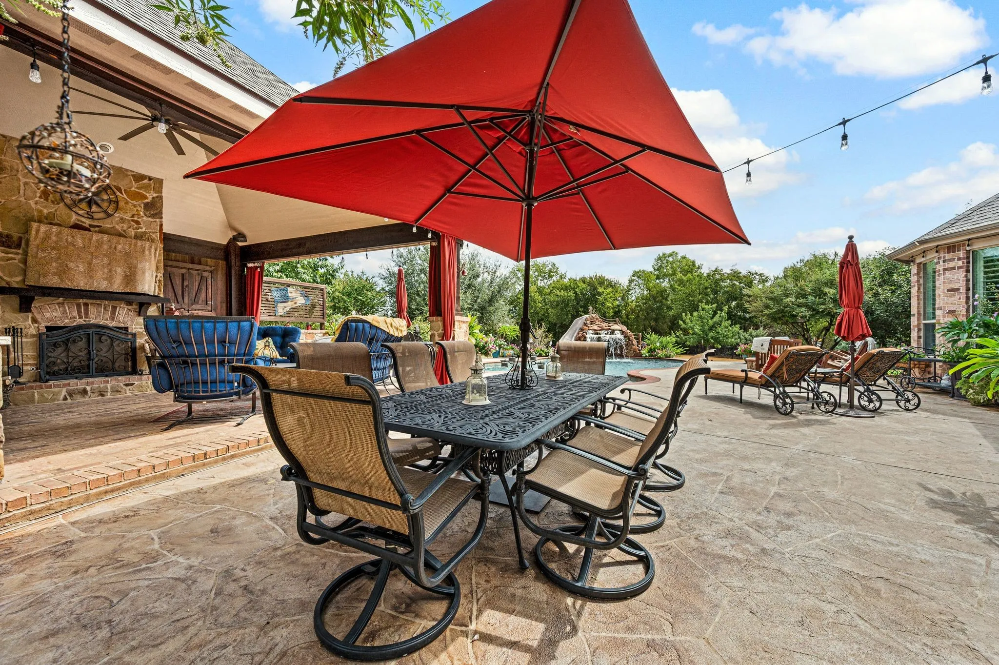 Single Family Residence For Sale in Denton County , 2890 Forest Hill Drive, Cross Roads, Texas 76227, 5 Bedroom, 4 Bathroom, 3 Garage spaces, 4,401 Sqft, built in 2012, mls#21380222, Real Estate Agent in Cross Roads, Homes For Sale in Denton county, Homes For Sale in Cross Roads, Realtor in Cross Roads Texas, Real Estate Brokerage Independent Realty Texas, Luminita Cordes Realtor