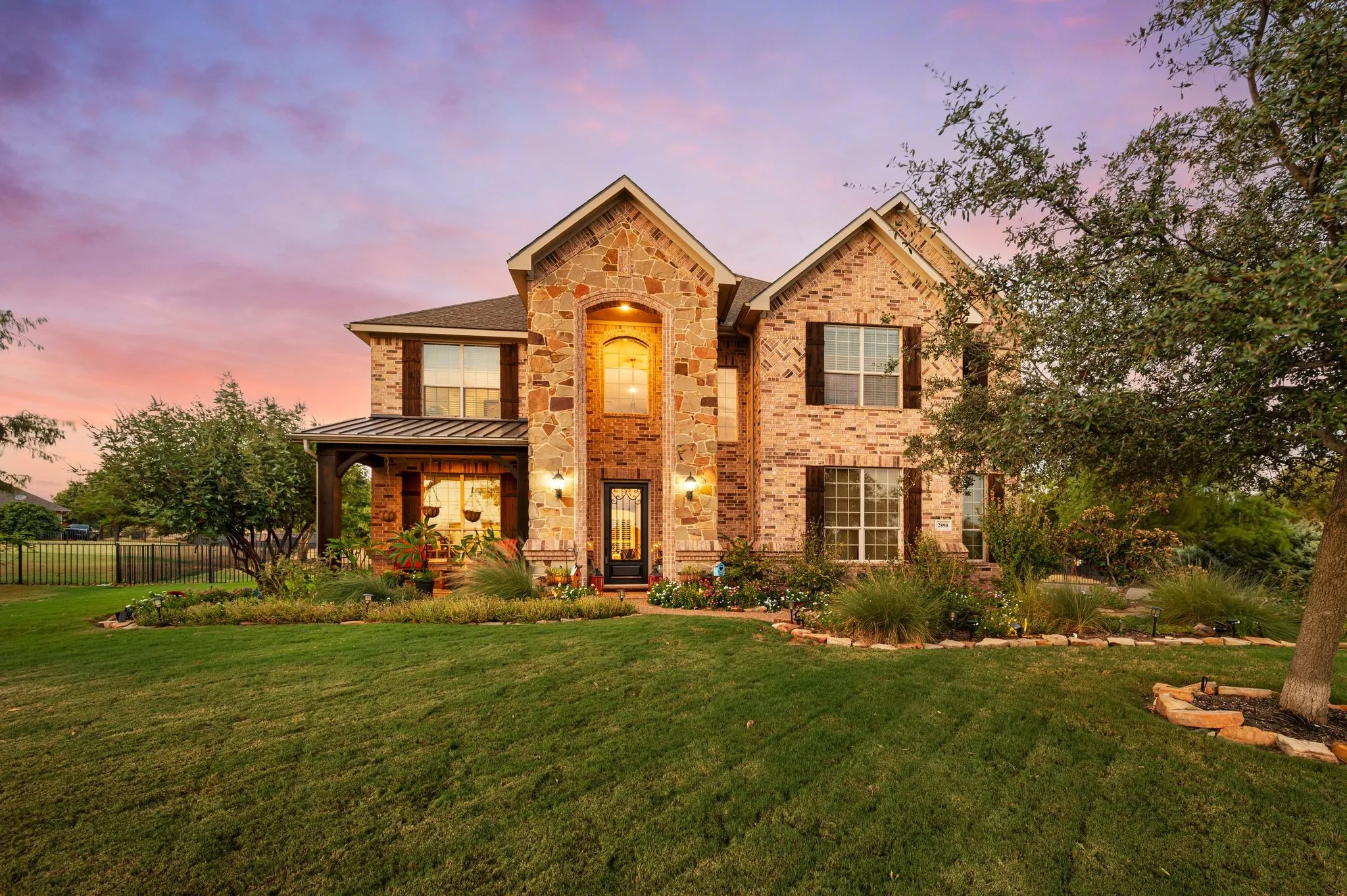 Single Family Residence For Sale in Denton County , 2890 Forest Hill Drive, Cross Roads, Texas 76227, 5 Bedroom, 4 Bathroom, 3 Garage spaces, 4,401 Sqft, built in 2012, mls#21380222, Real Estate Agent in Cross Roads, Homes For Sale in Denton county, Homes For Sale in Cross Roads, Realtor in Cross Roads Texas, Real Estate Brokerage Independent Realty Texas, Luminita Cordes Realtor