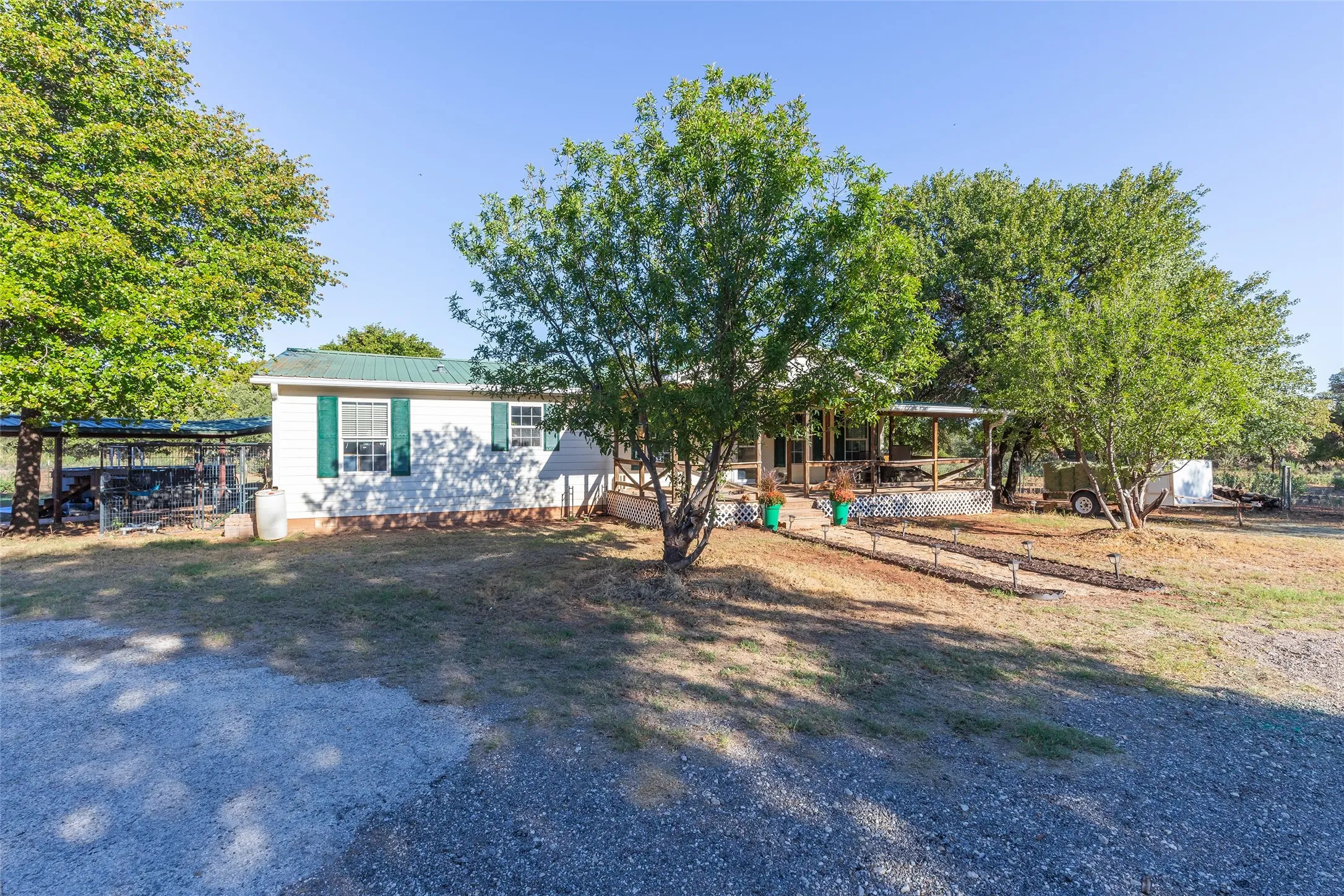 Single Family Residence For Sale in Jones County , 2120 PR 342, Hawley, Texas 79525, 2 Bedroom, 2 Bathroom, Garage spaces, 1,670 Sqft, built in 2008, mls#21385935, Real Estate Agent in Hawley, Homes For Sale in Jones county, Homes For Sale in Hawley, Realtor in Hawley Texas, Real Estate Brokerage Independent Realty Texas, Luminita Cordes Realtor