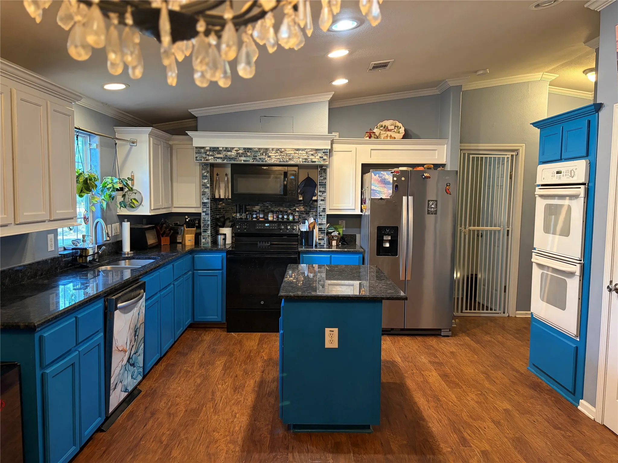 Mobile Home For Sale in Jones County , 2120 PR 342, Hawley, Texas 79525, 2 Bedroom, 2 Bathroom, Garage spaces, 1,670 Sqft, built in 2008, mls#21385935, Real Estate Agent in Hawley, Homes For Sale in Jones county, Homes For Sale in Hawley, Realtor in Hawley Texas, Real Estate Brokerage Independent Realty Texas, Luminita Cordes Realtor