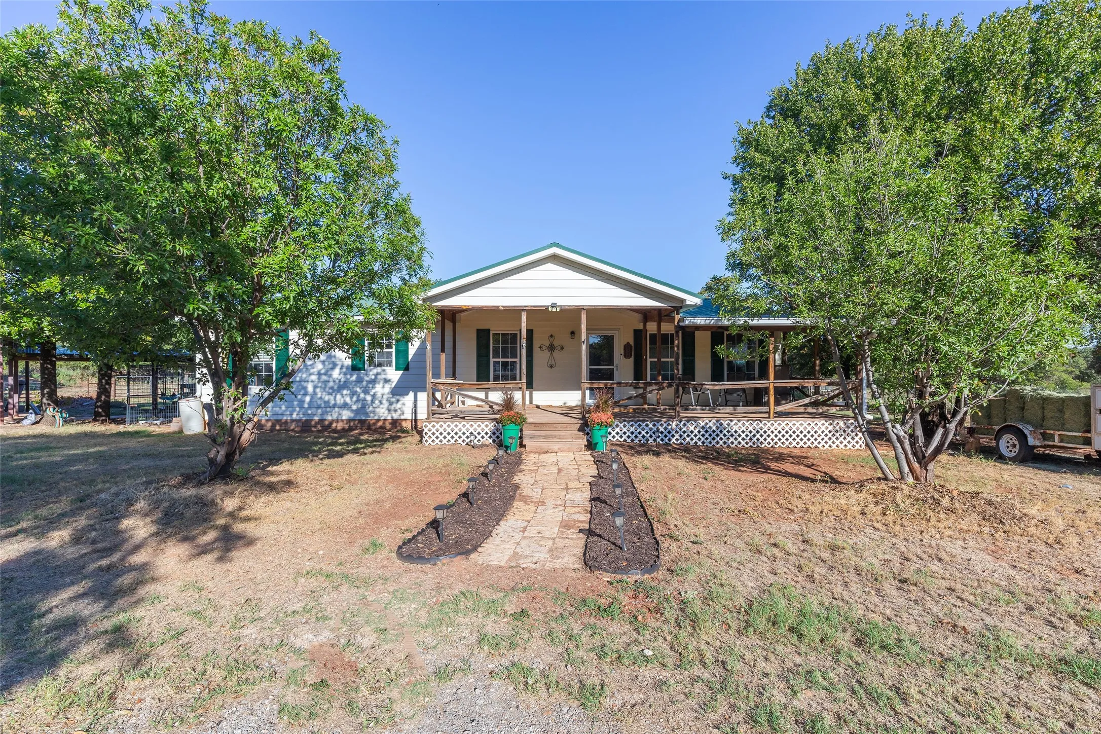 Single Family Residence For Sale in Jones County , 2120 PR 342, Hawley, Texas 79525, 2 Bedroom, 2 Bathroom, Garage spaces, 1,670 Sqft, built in 2008, mls#21385935, Real Estate Agent in Hawley, Homes For Sale in Jones county, Homes For Sale in Hawley, Realtor in Hawley Texas, Real Estate Brokerage Independent Realty Texas, Luminita Cordes Realtor